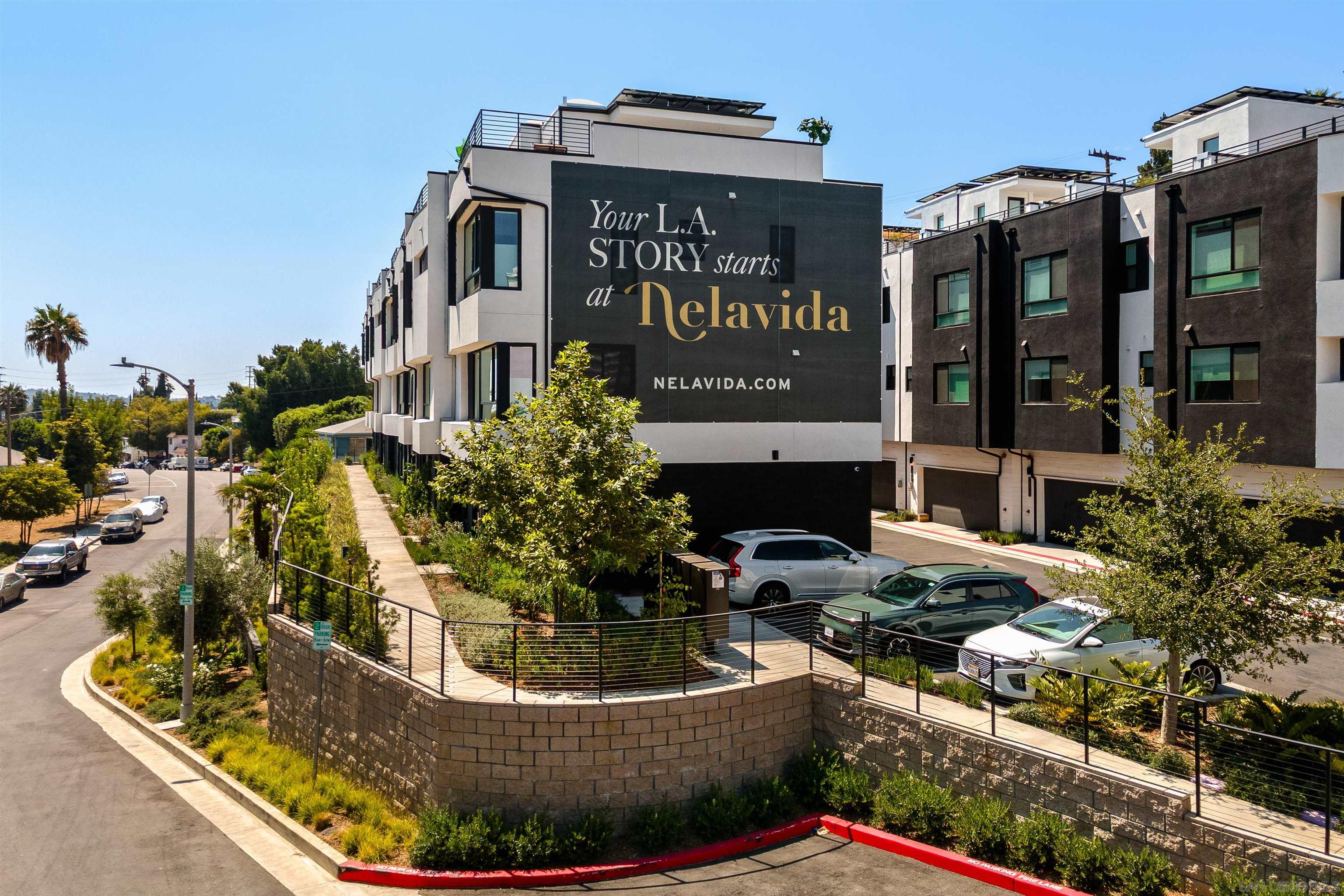 Detail Gallery Image 5 of 18 For 3863 N Riley Ln, Los Angeles,  CA 90065 - 2 Beds | 2/1 Baths