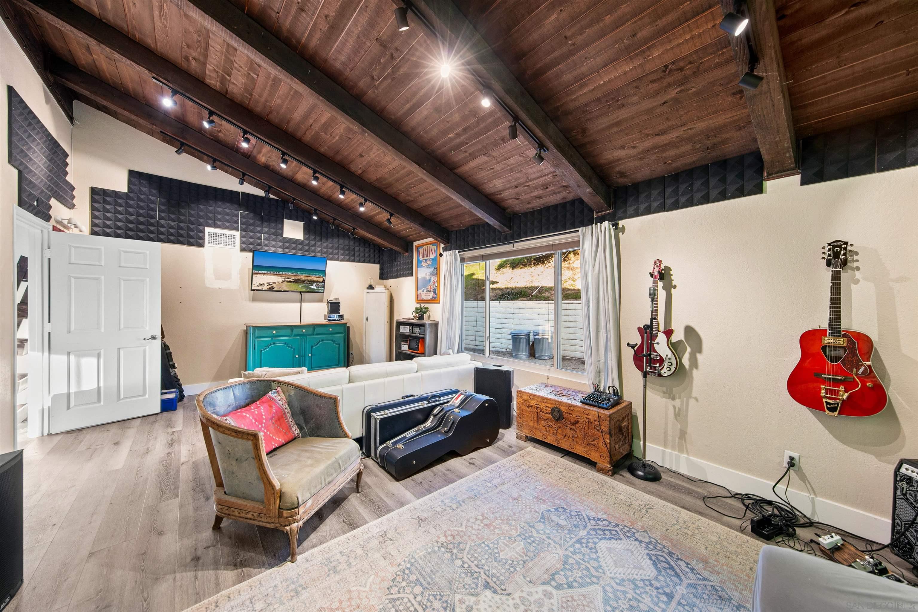 Detail Gallery Image 23 of 41 For 580-582  South Grade, Alpine,  CA 91901 - 4 Beds | 2/1 Baths