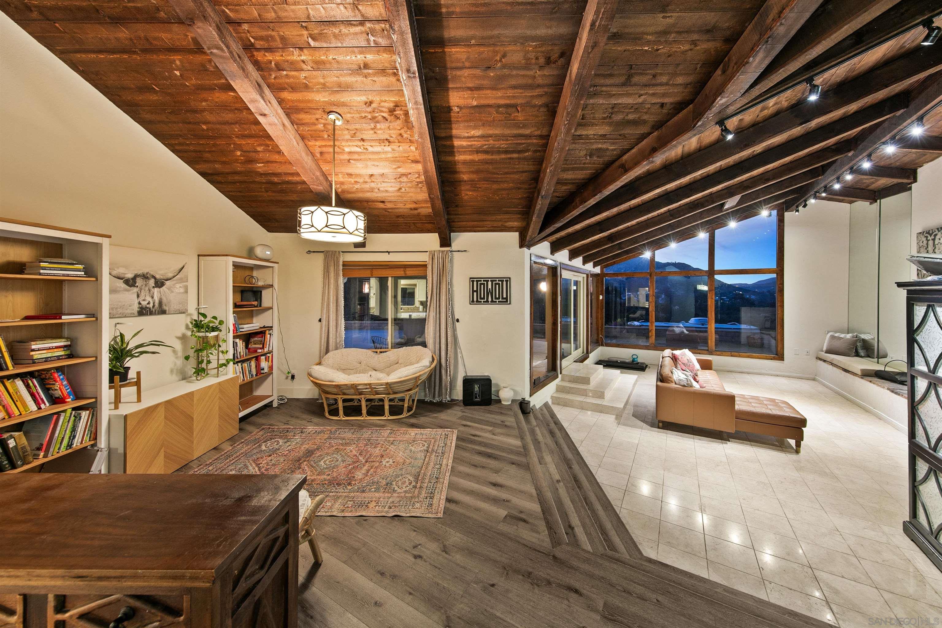 Detail Gallery Image 7 of 41 For 580-582  South Grade, Alpine,  CA 91901 - 4 Beds | 2/1 Baths