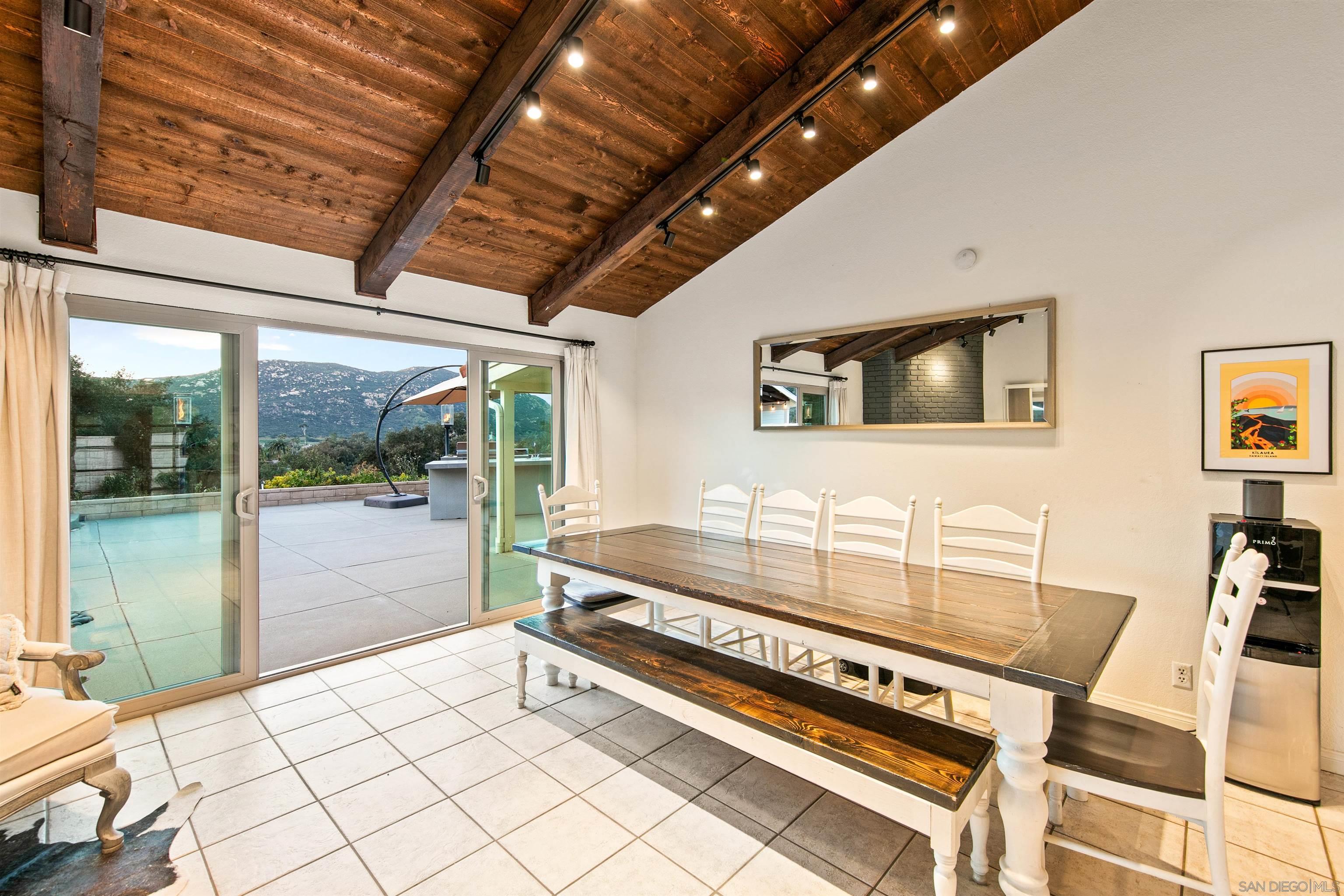 Detail Gallery Image 8 of 41 For 580-582  South Grade, Alpine,  CA 91901 - 4 Beds | 2/1 Baths