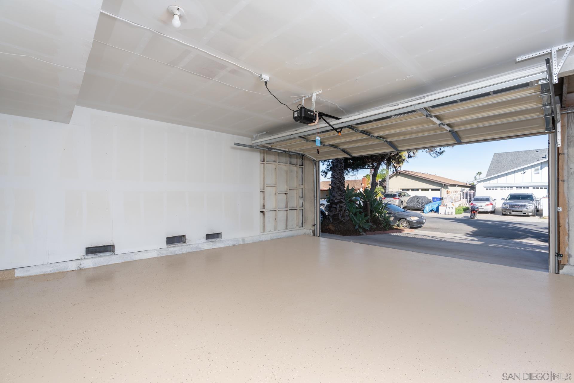 Detail Gallery Image 30 of 42 For 8875  Alphecca Way, San Diego,  CA 92126 - 5 Beds | 2/1 Baths