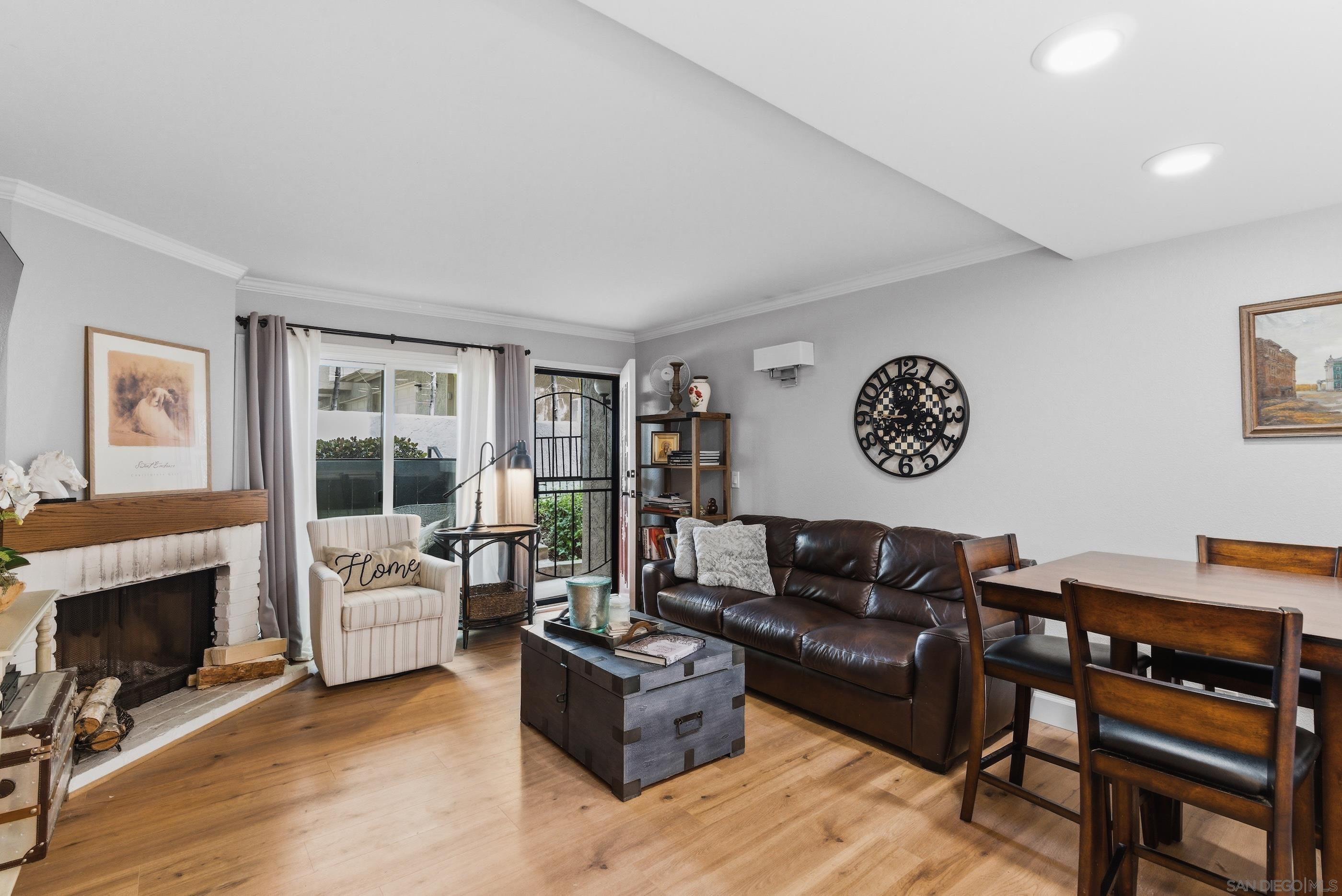 Detail Gallery Image 11 of 42 For 8368  via Sonoma E, La Jolla,  CA 92037 - 1 Beds | 1 Baths