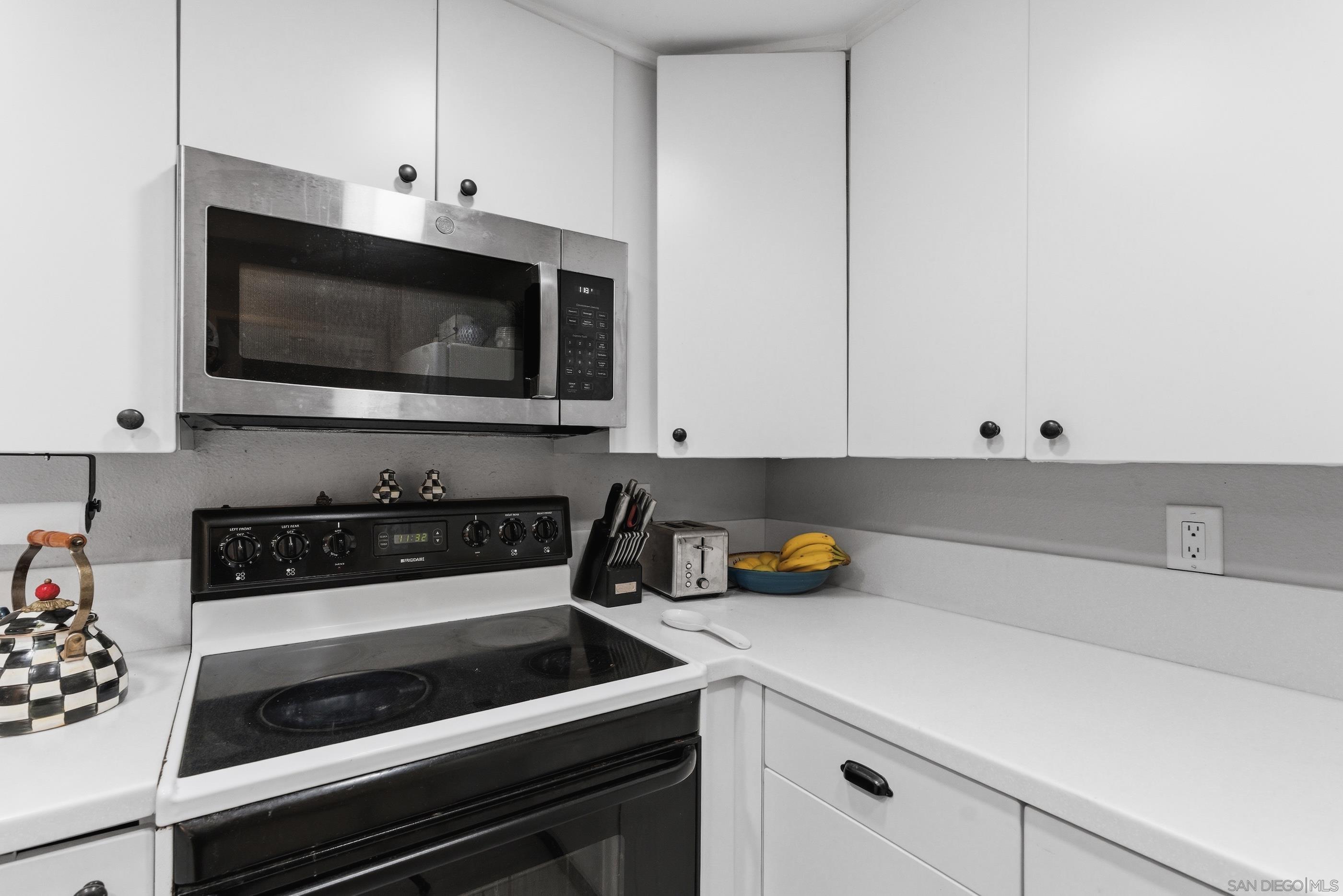 Detail Gallery Image 15 of 42 For 8368  via Sonoma E, La Jolla,  CA 92037 - 1 Beds | 1 Baths