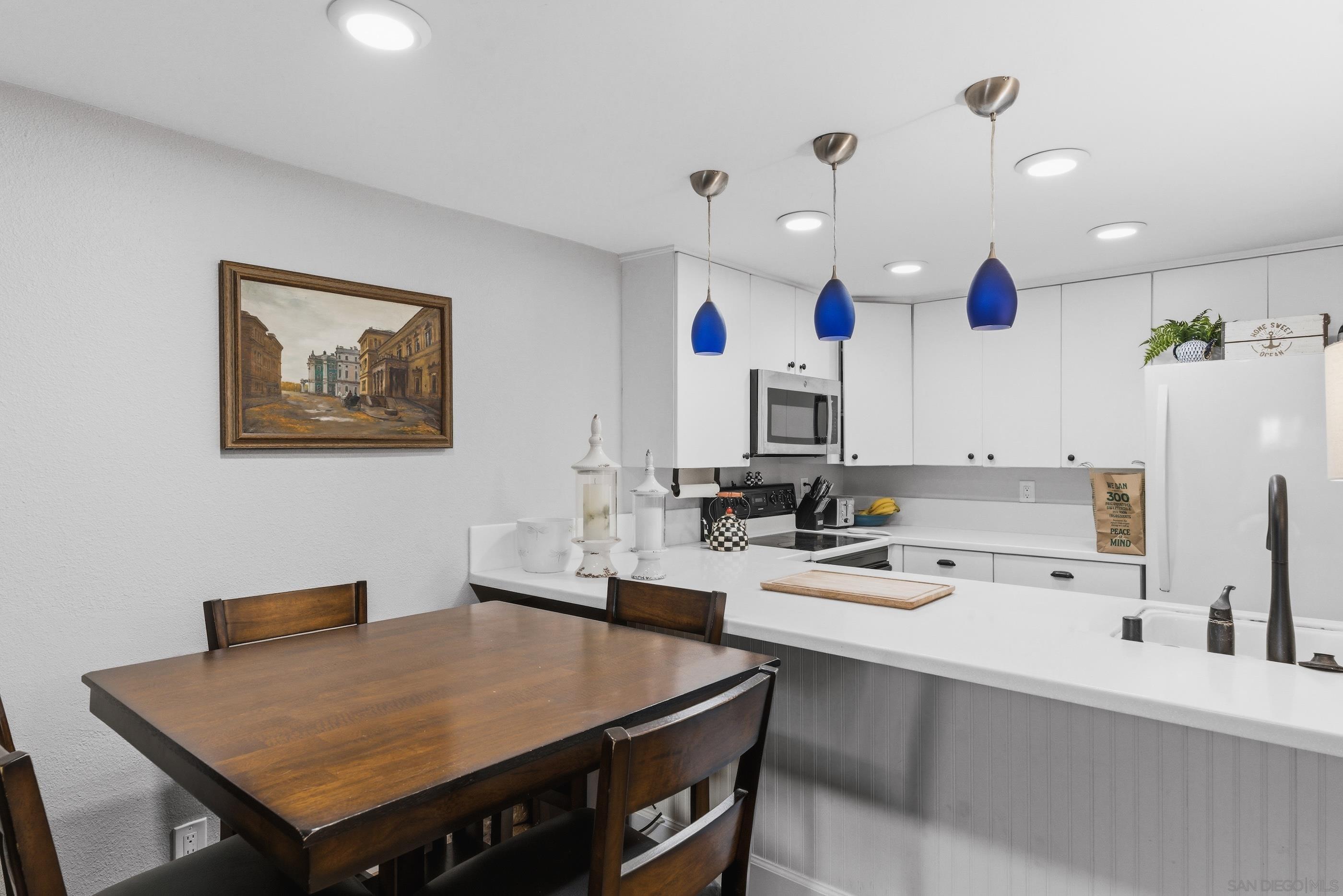 Detail Gallery Image 19 of 42 For 8368  via Sonoma E, La Jolla,  CA 92037 - 1 Beds | 1 Baths