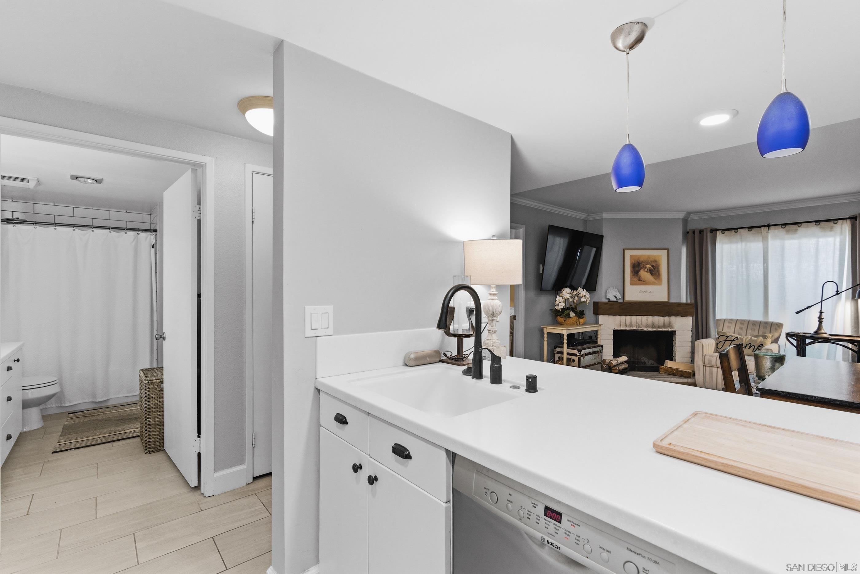 Detail Gallery Image 20 of 42 For 8368  via Sonoma E, La Jolla,  CA 92037 - 1 Beds | 1 Baths