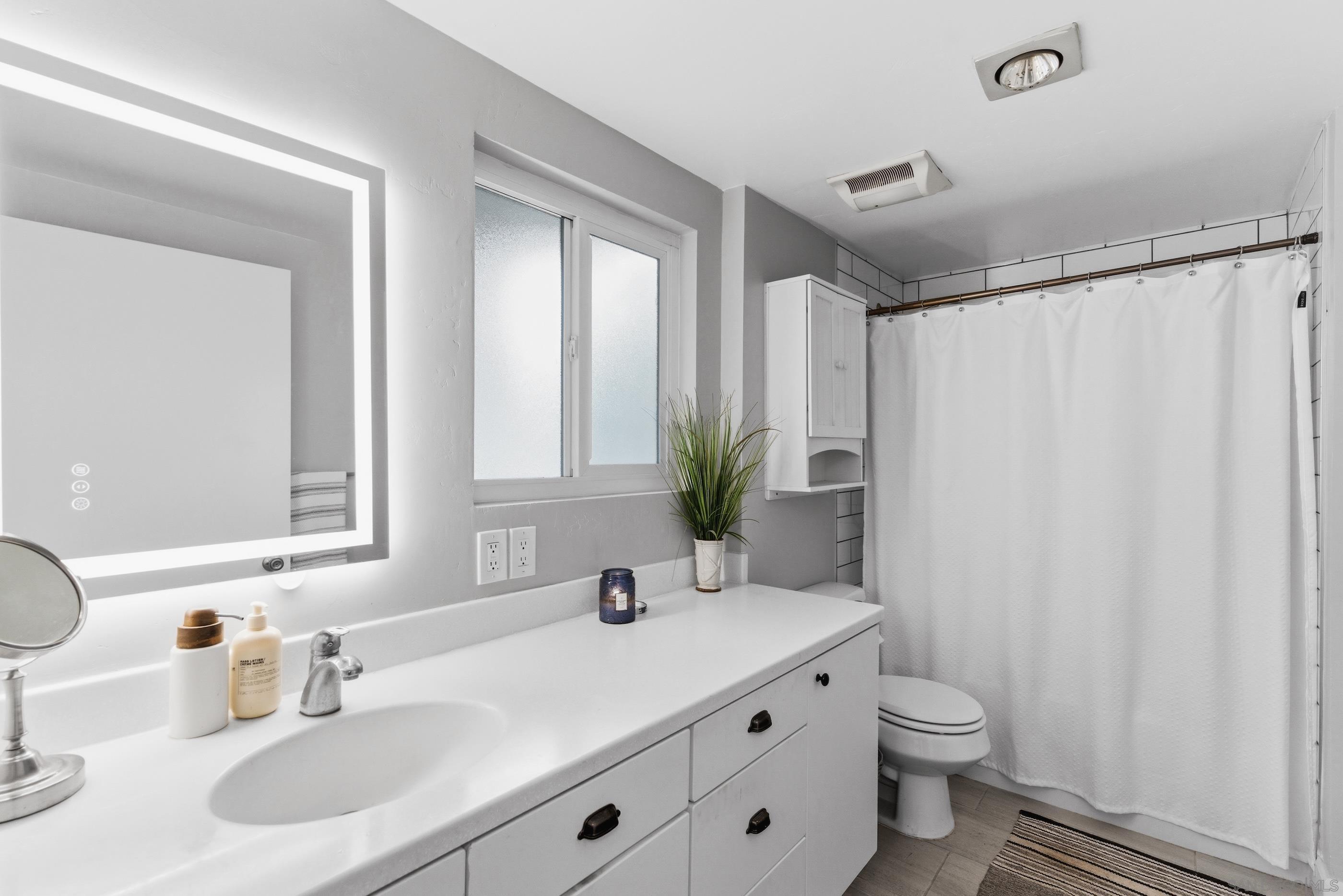 Detail Gallery Image 21 of 42 For 8368  via Sonoma E, La Jolla,  CA 92037 - 1 Beds | 1 Baths