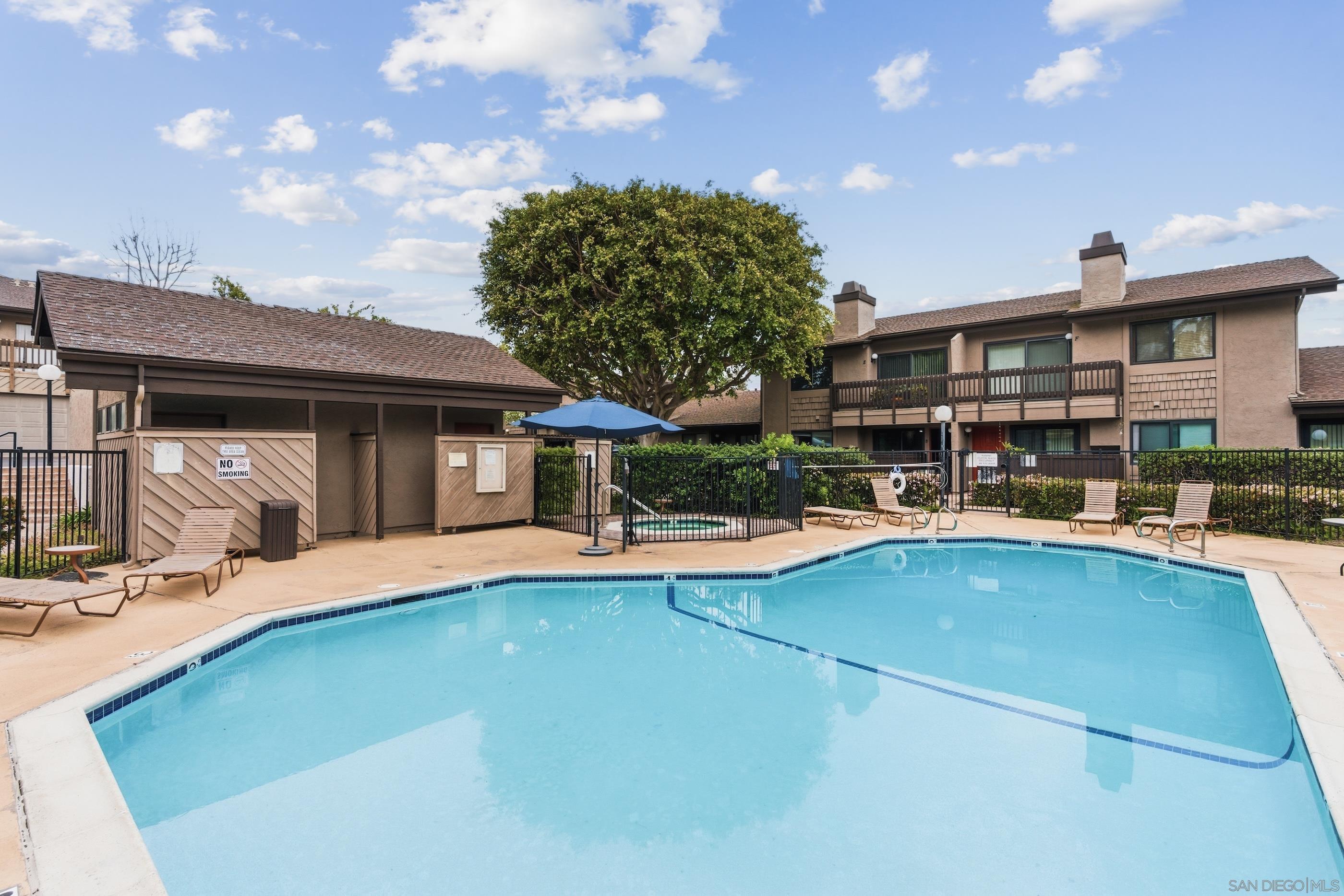 Detail Gallery Image 30 of 42 For 8368  via Sonoma E, La Jolla,  CA 92037 - 1 Beds | 1 Baths