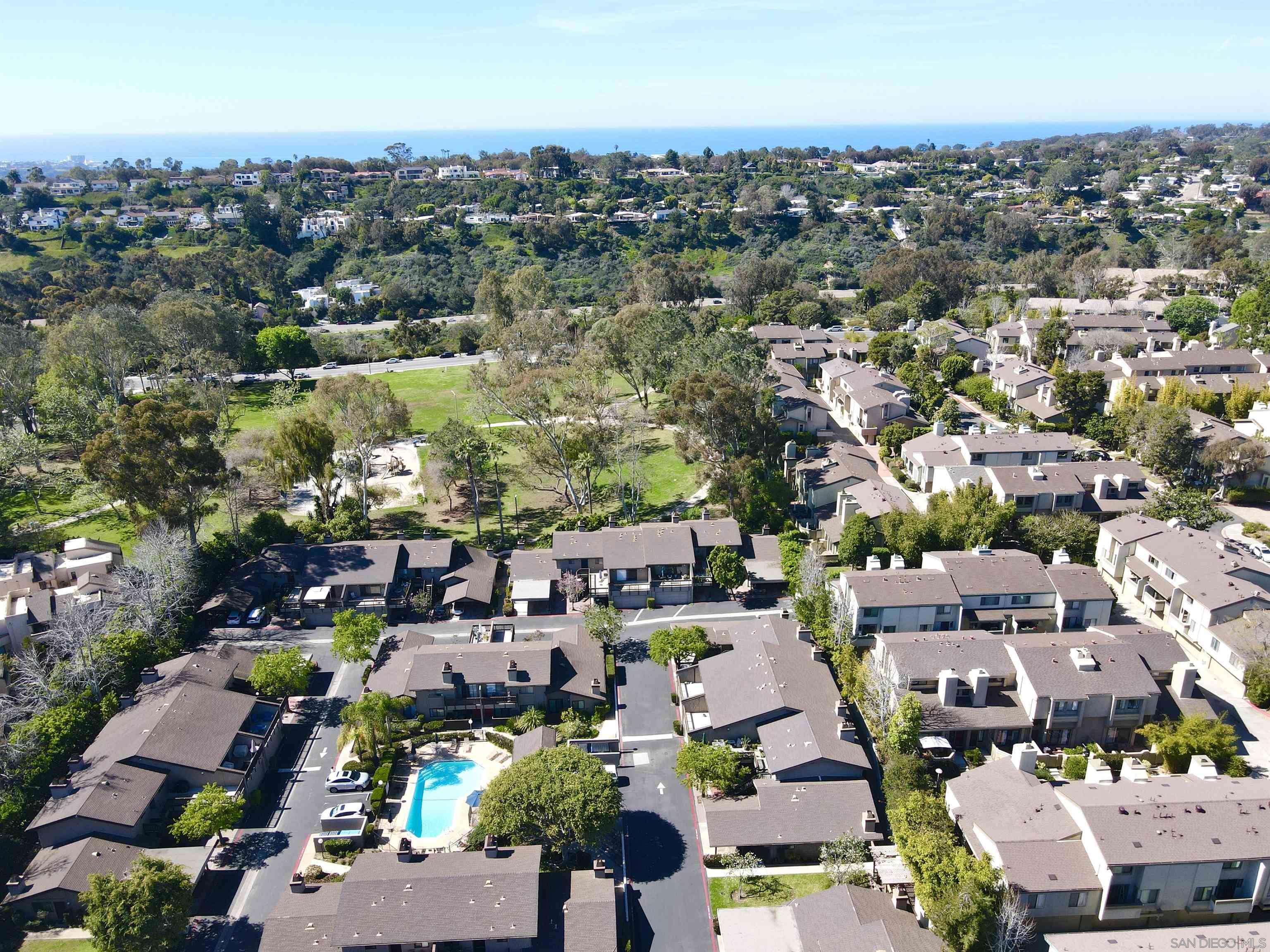 Detail Gallery Image 40 of 42 For 8368  via Sonoma E, La Jolla,  CA 92037 - 1 Beds | 1 Baths