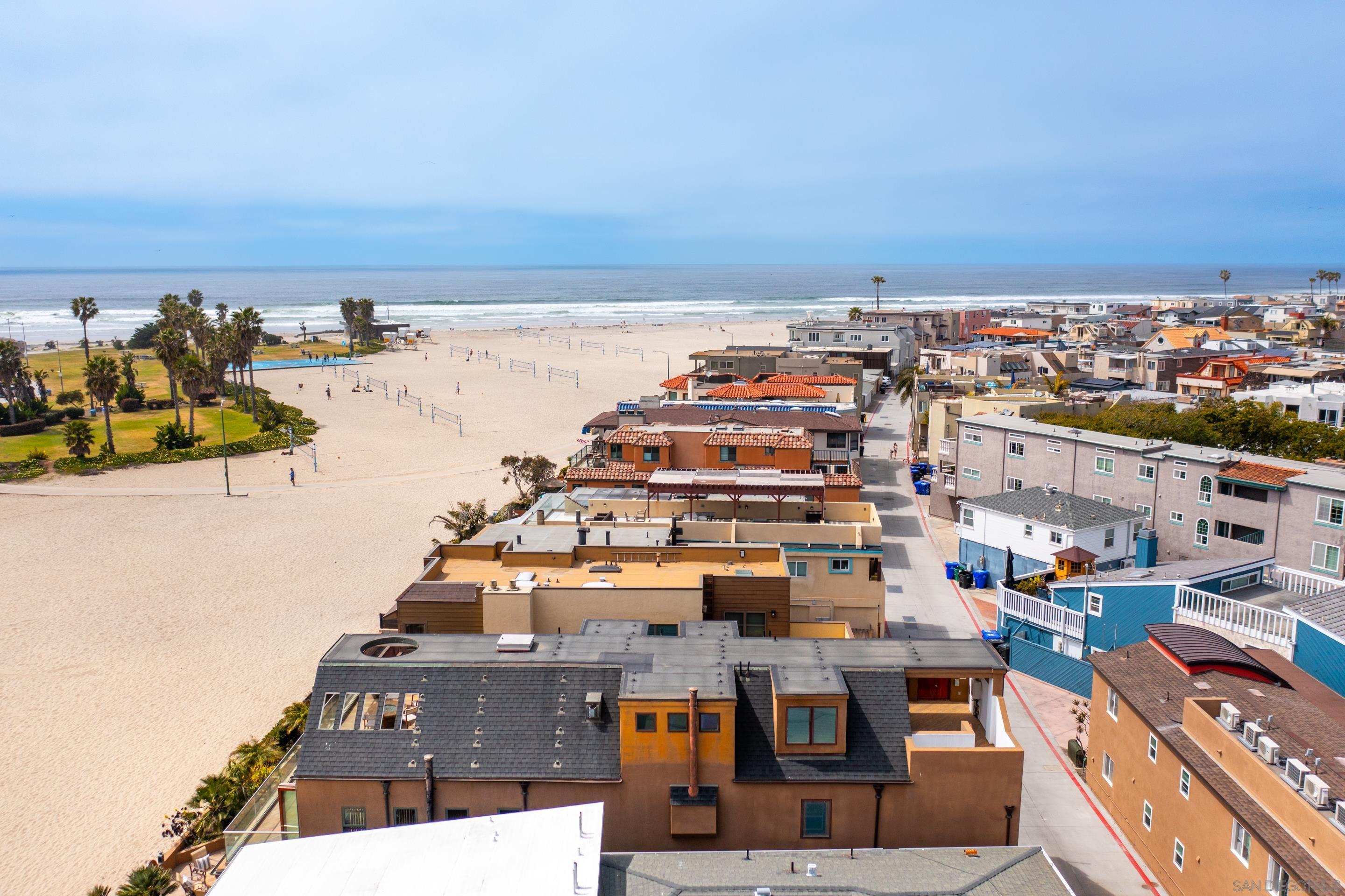 Detail Gallery Image 16 of 52 For 2617  Ocean Front Walk, San Diego,  CA 92109 - 4 Beds | 6 Baths