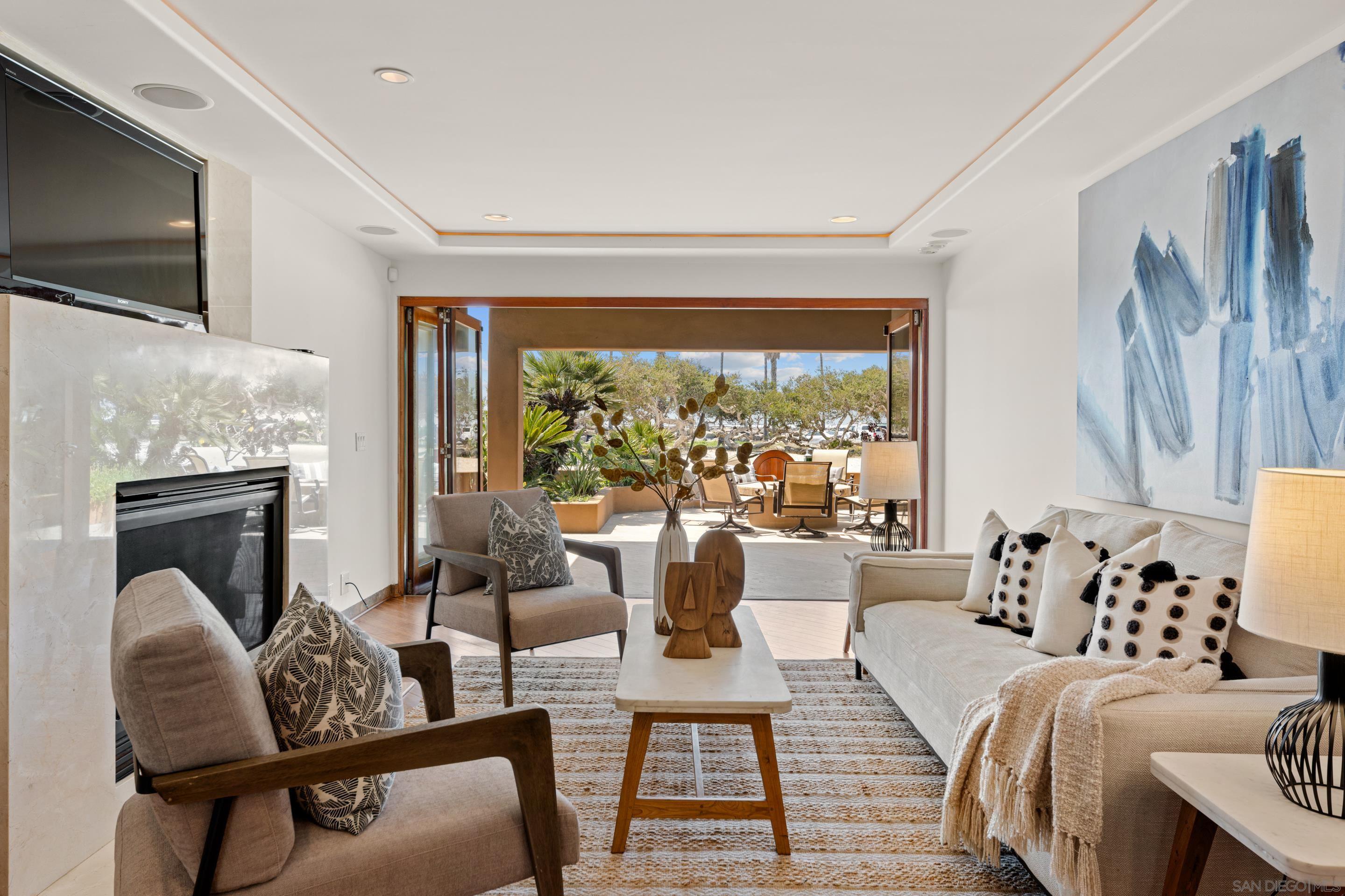 Detail Gallery Image 23 of 52 For 2617  Ocean Front Walk, San Diego,  CA 92109 - 4 Beds | 6 Baths