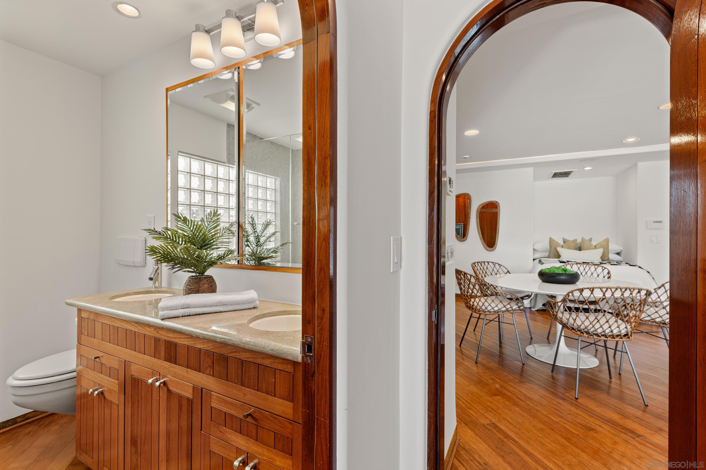 Detail Gallery Image 26 of 52 For 2617  Ocean Front Walk, San Diego,  CA 92109 - 4 Beds | 6 Baths