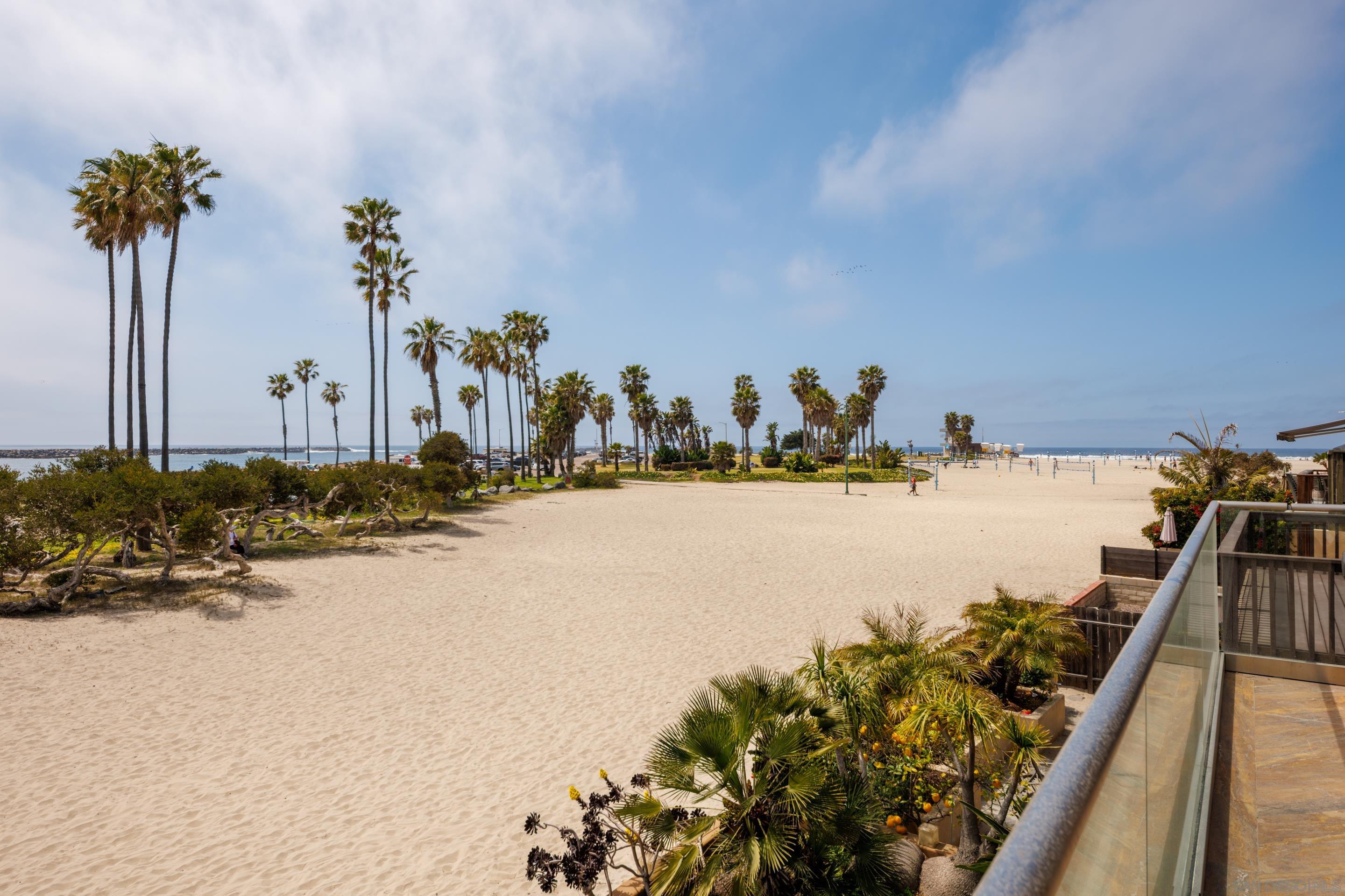 Detail Gallery Image 38 of 52 For 2617  Ocean Front Walk, San Diego,  CA 92109 - 4 Beds | 6 Baths