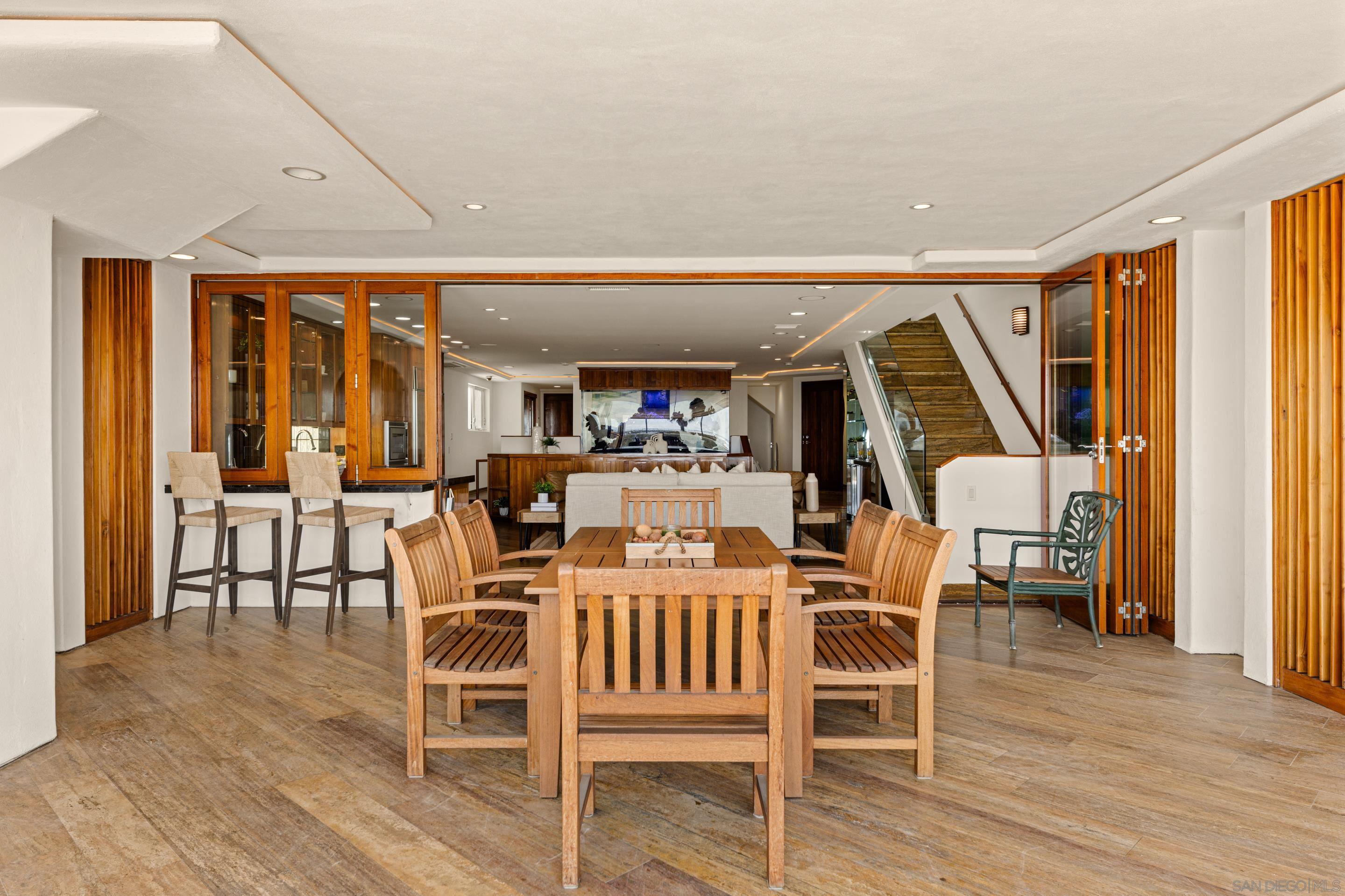 Detail Gallery Image 40 of 52 For 2617  Ocean Front Walk, San Diego,  CA 92109 - 4 Beds | 6 Baths