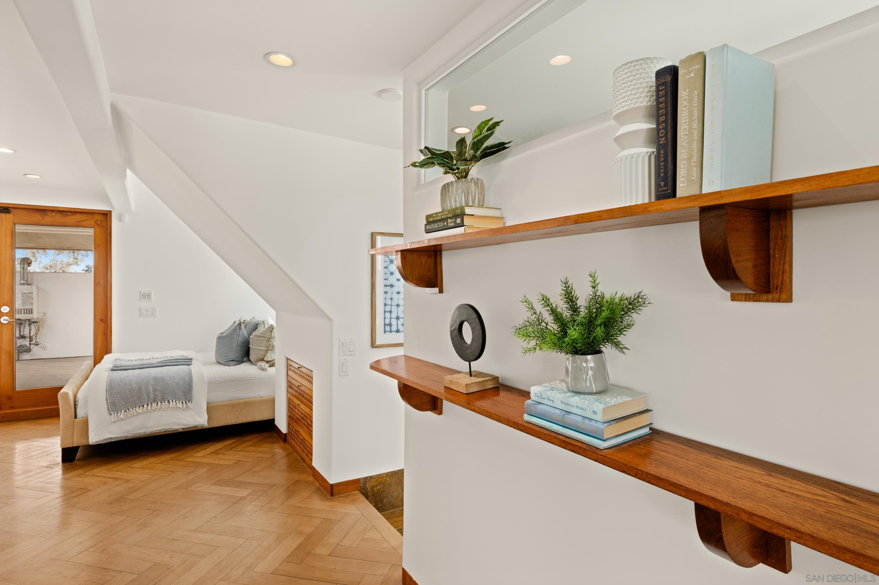 Detail Gallery Image 44 of 52 For 2617  Ocean Front Walk, San Diego,  CA 92109 - 4 Beds | 6 Baths