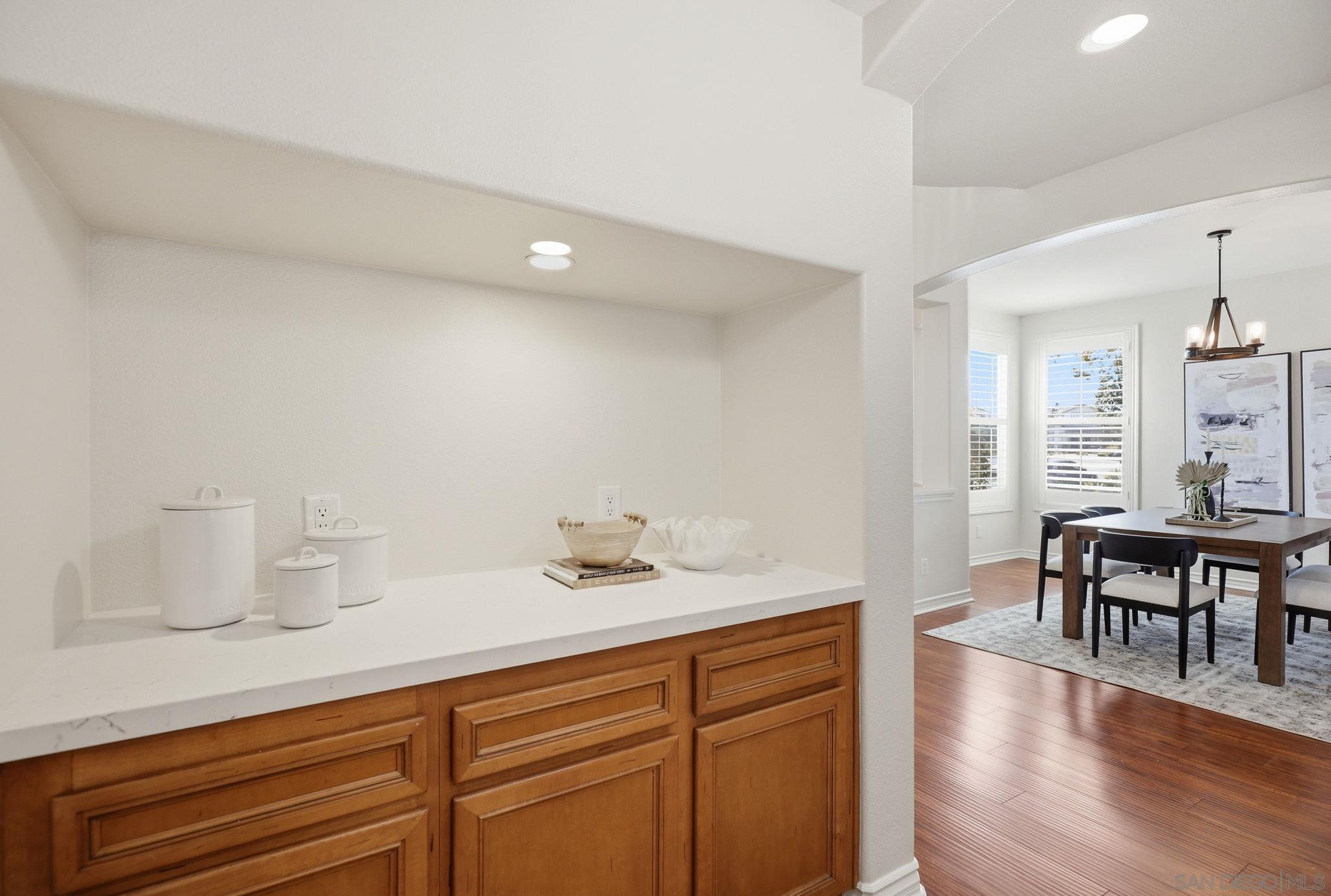 Detail Gallery Image 22 of 72 For 13286  Trailhead Place, San Diego,  CA 92129 - 5 Beds | 4/1 Baths