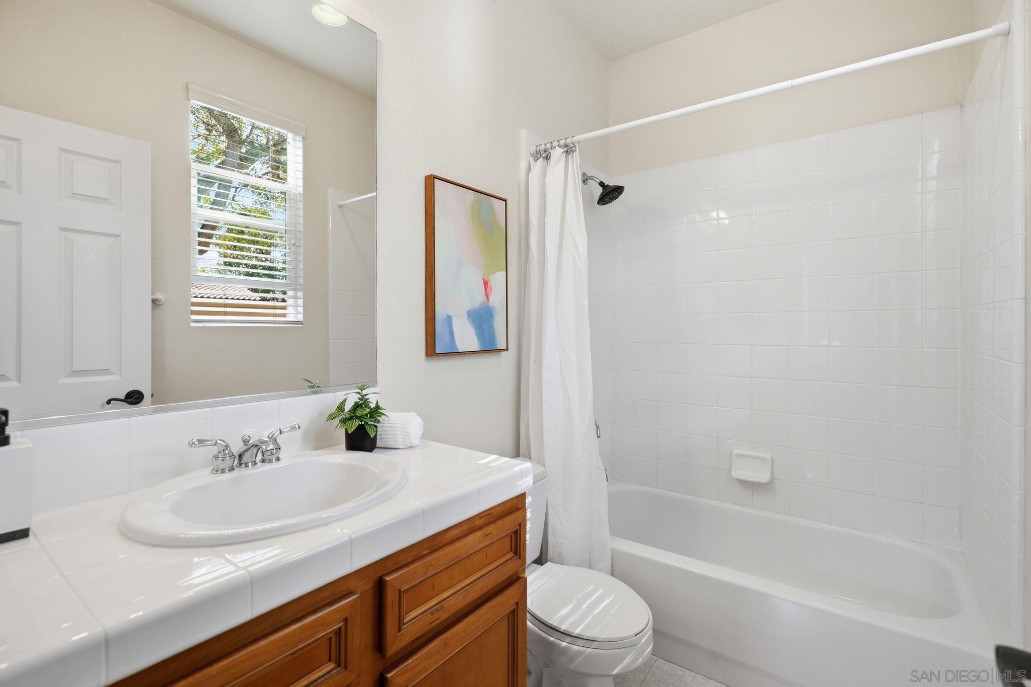Detail Gallery Image 35 of 72 For 13286  Trailhead Place, San Diego,  CA 92129 - 5 Beds | 4/1 Baths