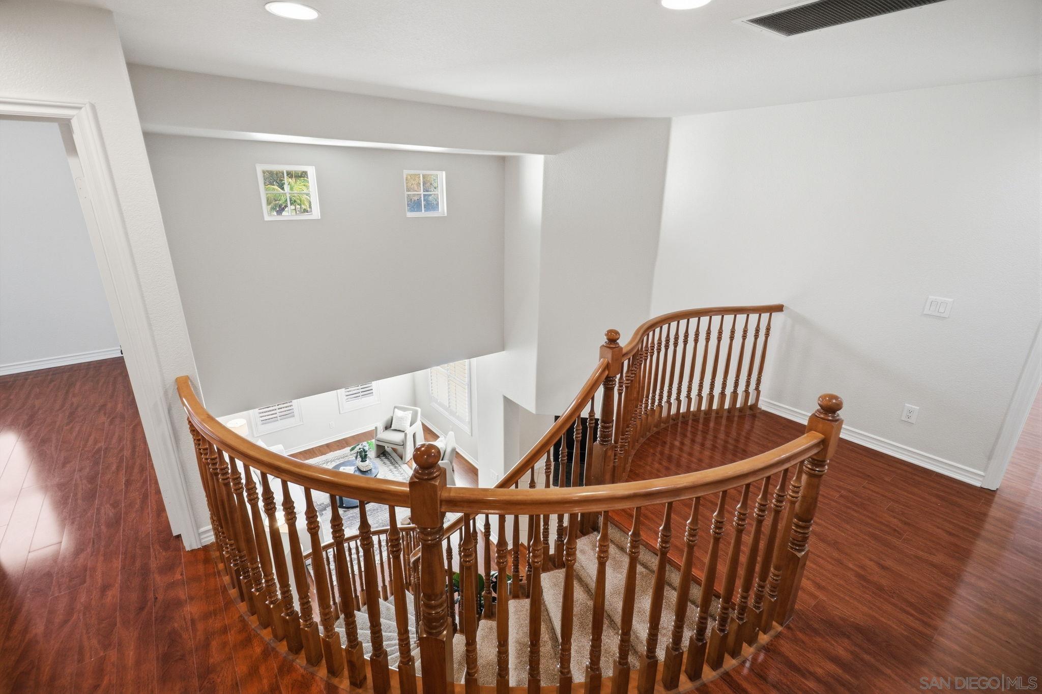 Detail Gallery Image 37 of 72 For 13286  Trailhead Place, San Diego,  CA 92129 - 5 Beds | 4/1 Baths