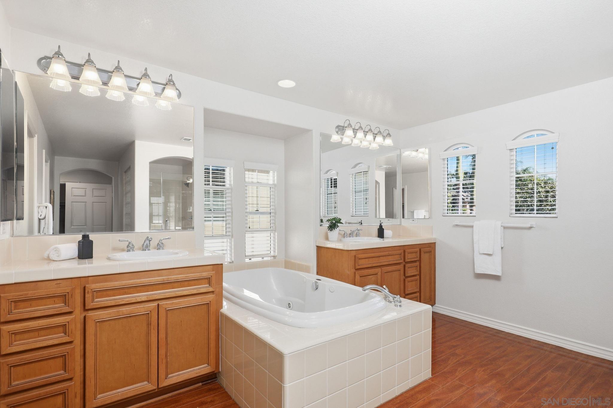 Detail Gallery Image 45 of 72 For 13286  Trailhead Place, San Diego,  CA 92129 - 5 Beds | 4/1 Baths