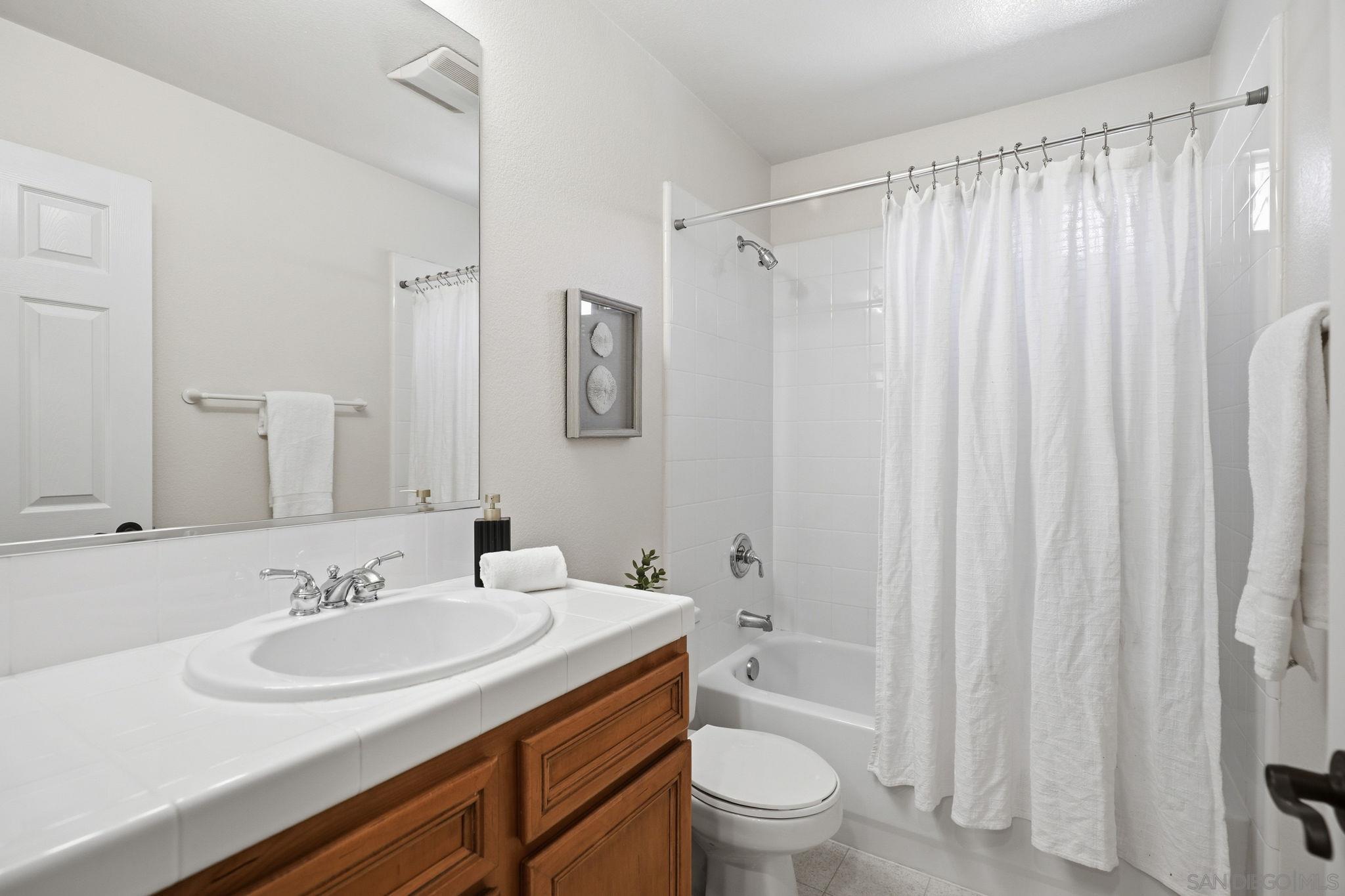Detail Gallery Image 53 of 72 For 13286  Trailhead Place, San Diego,  CA 92129 - 5 Beds | 4/1 Baths