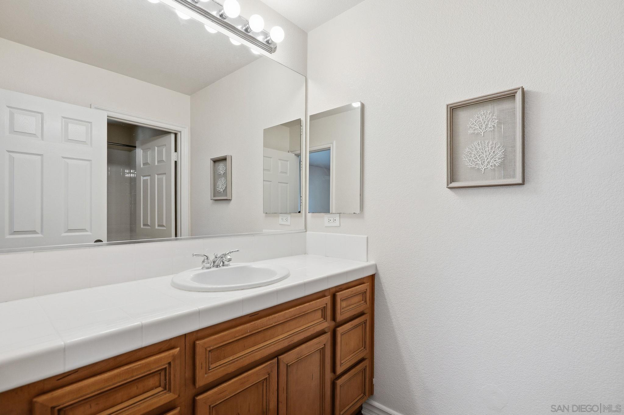 Detail Gallery Image 57 of 72 For 13286  Trailhead Place, San Diego,  CA 92129 - 5 Beds | 4/1 Baths