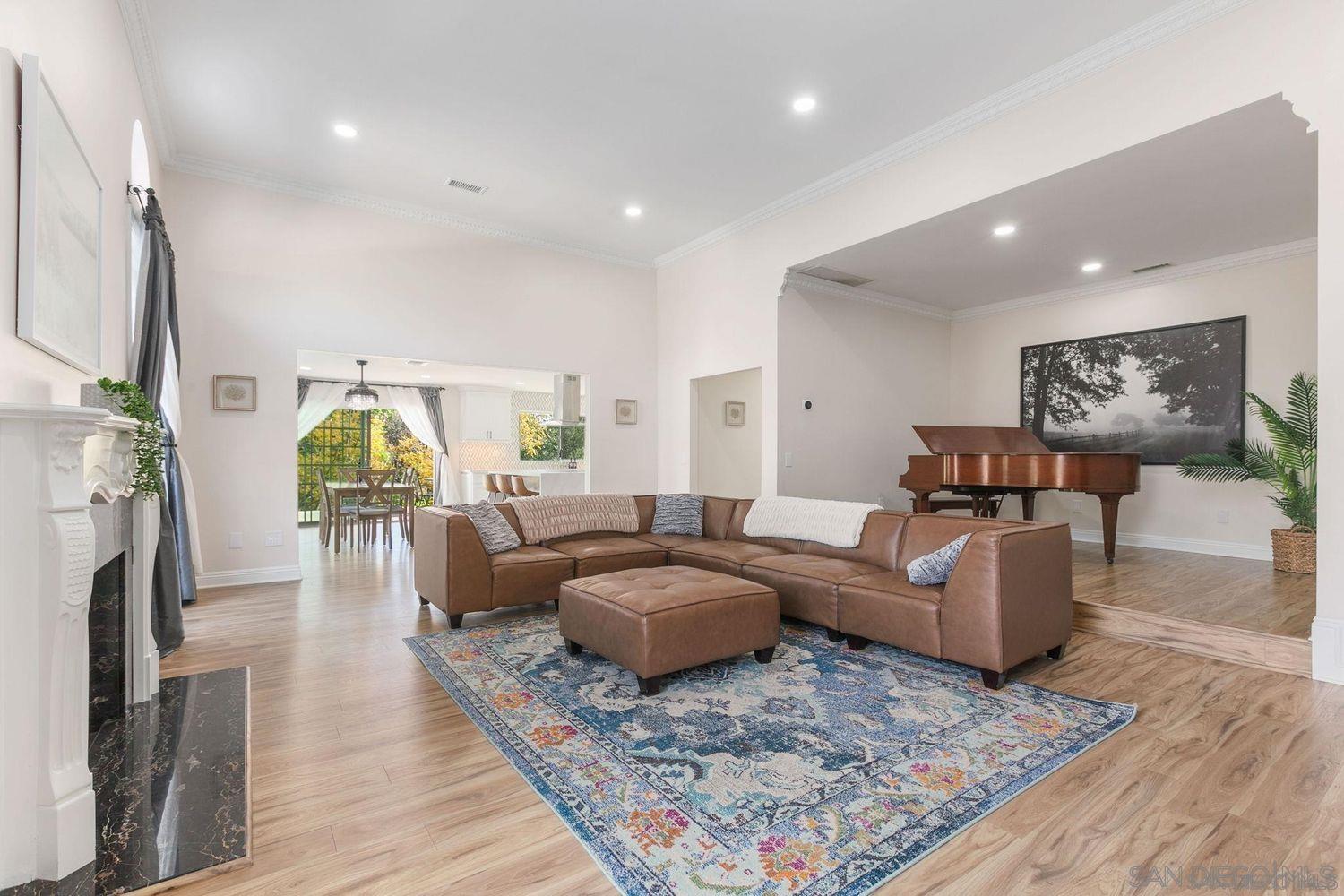 Detail Gallery Image 17 of 62 For 9431 W Lilac Rd, Escondido,  CA 92026 - 6 Beds | 4/2 Baths