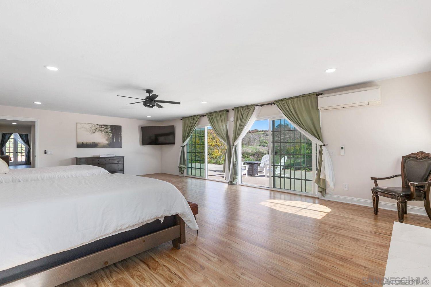 Detail Gallery Image 20 of 62 For 9431 W Lilac Rd, Escondido,  CA 92026 - 6 Beds | 4/2 Baths