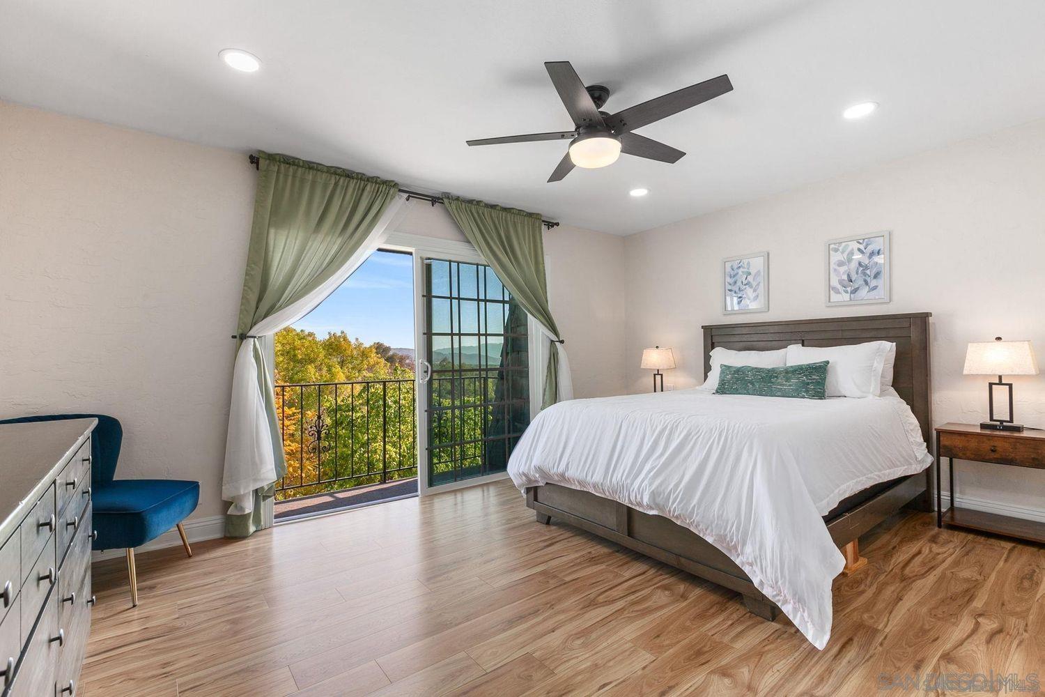 Detail Gallery Image 32 of 62 For 9431 W Lilac Rd, Escondido,  CA 92026 - 6 Beds | 4/2 Baths