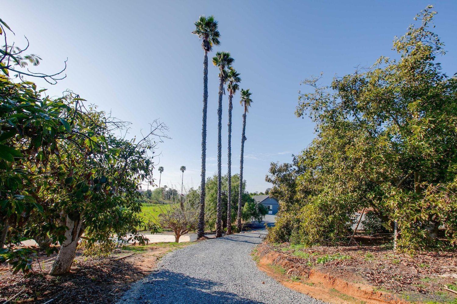 Detail Gallery Image 45 of 62 For 9431 W Lilac Rd, Escondido,  CA 92026 - 6 Beds | 4/2 Baths