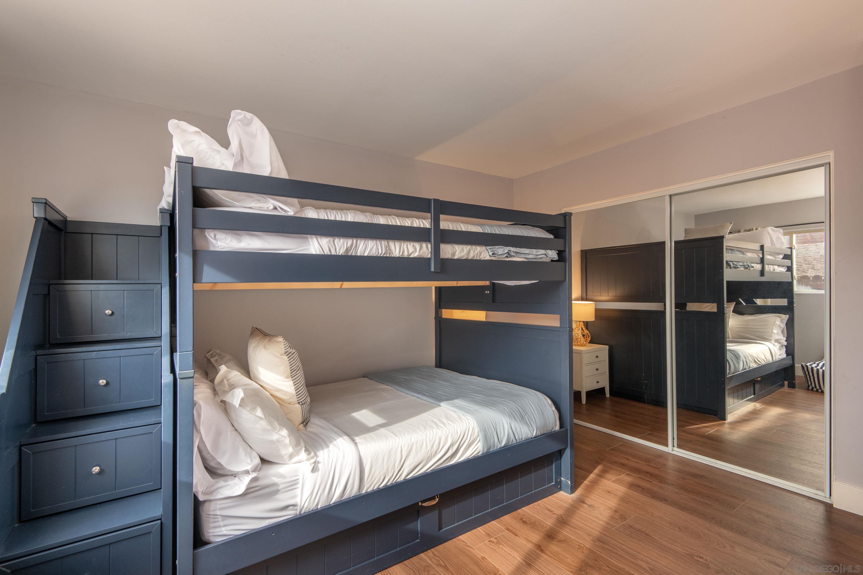 Detail Gallery Image 17 of 38 For 1147  Archer St, San Diego,  CA 92109 - 2 Beds | 2 Baths