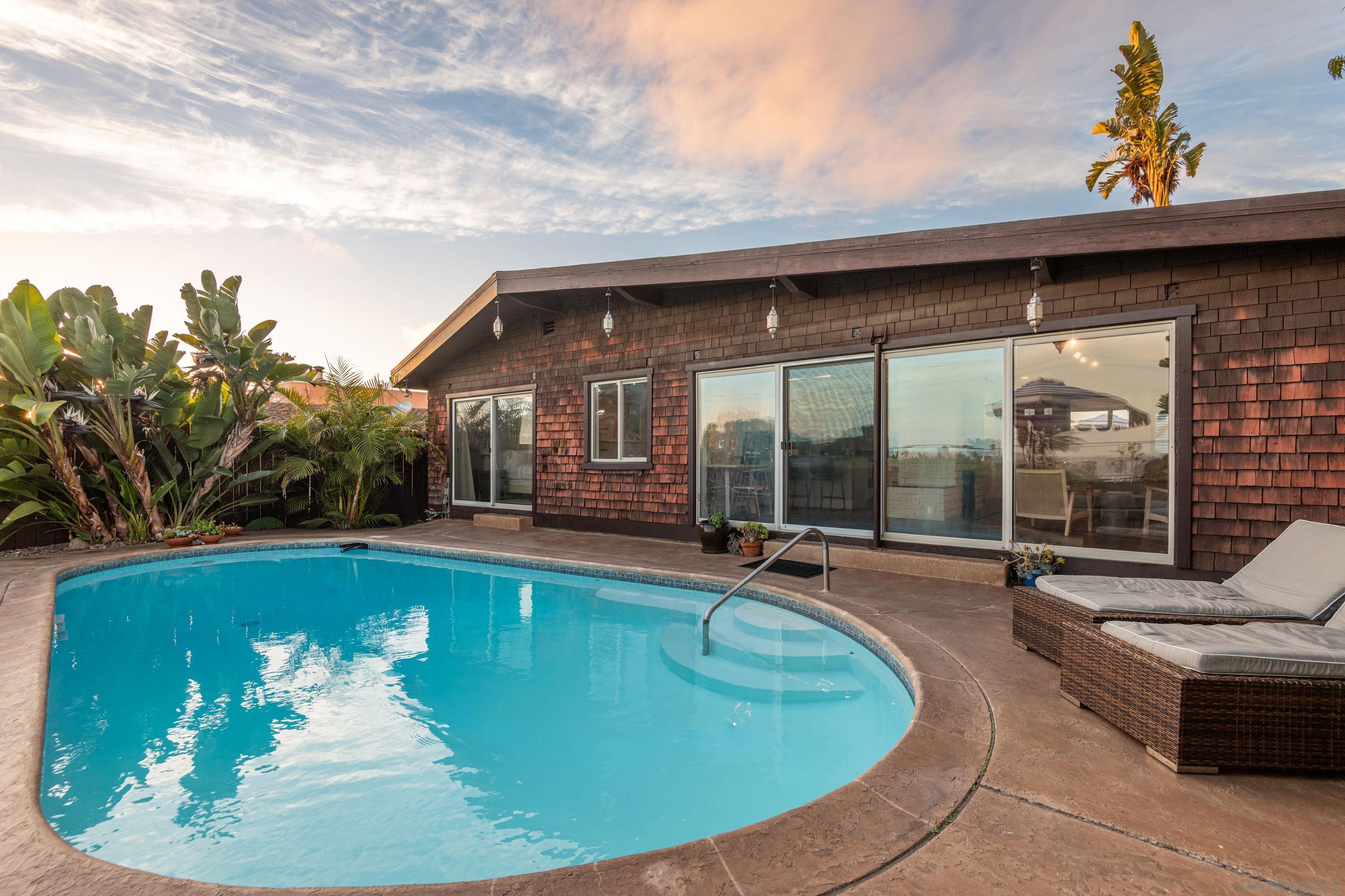 Detail Gallery Image 23 of 38 For 1147  Archer St, San Diego,  CA 92109 - 2 Beds | 2 Baths