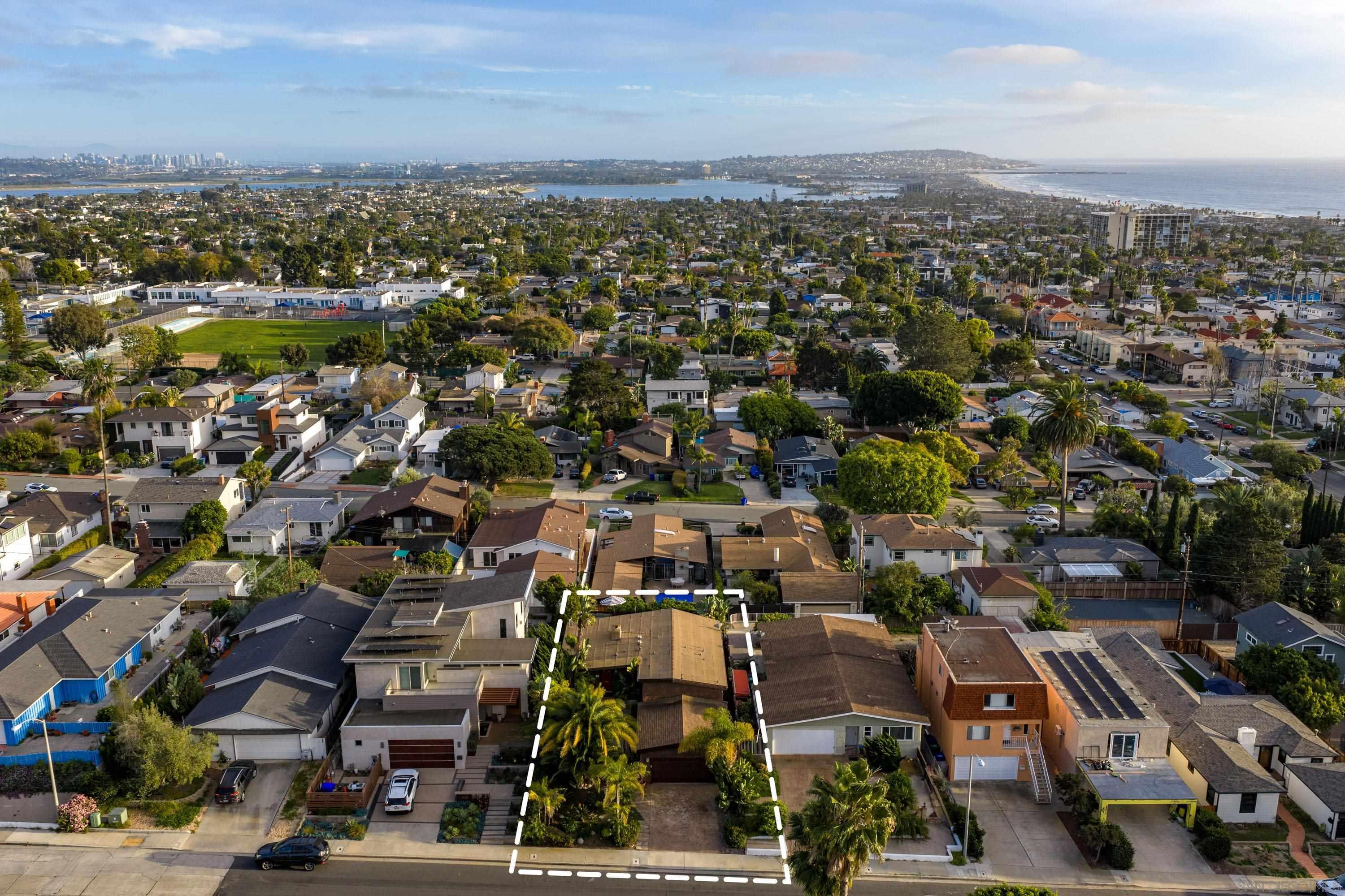 Detail Gallery Image 25 of 38 For 1147  Archer St, San Diego,  CA 92109 - 2 Beds | 2 Baths