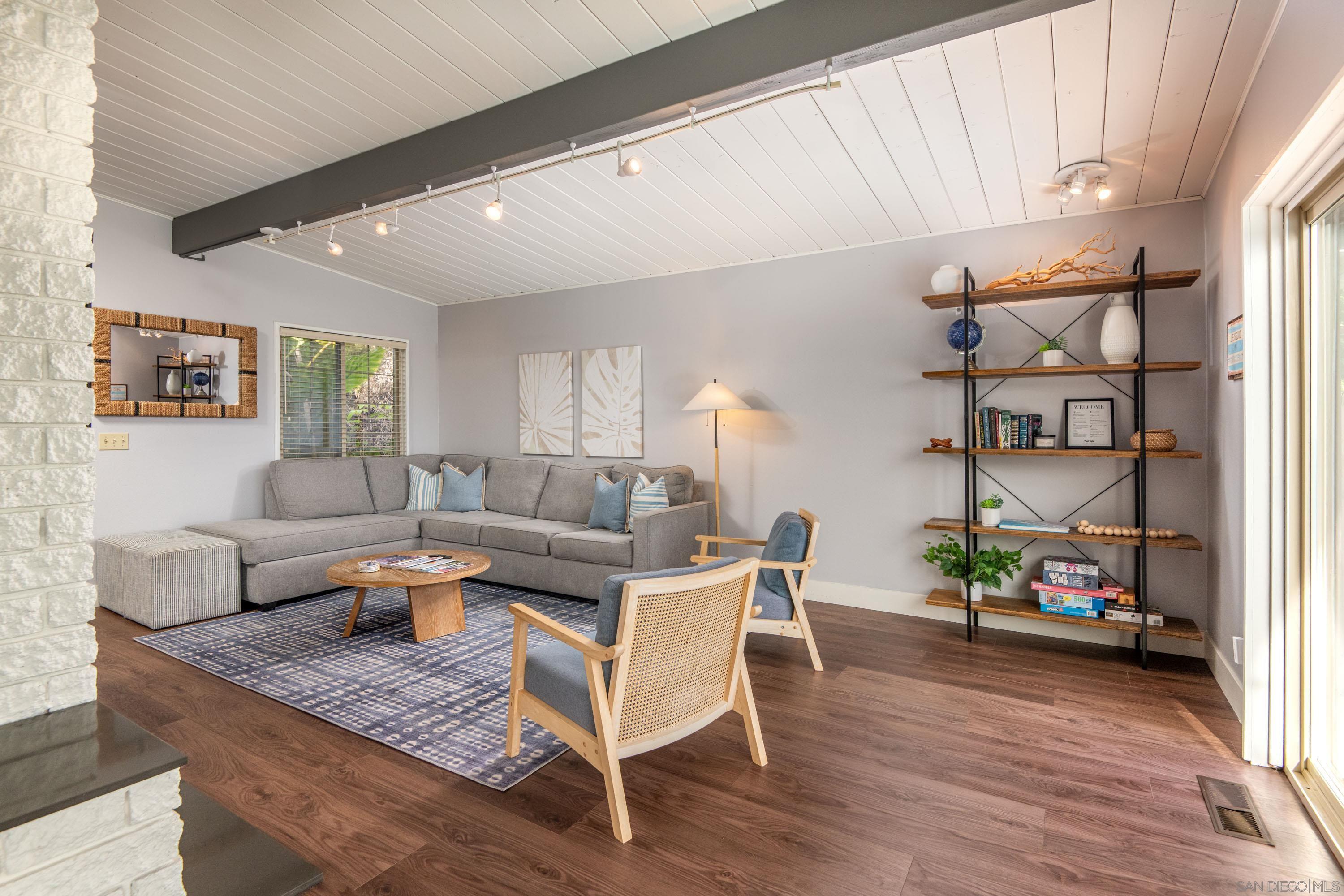 Detail Gallery Image 4 of 38 For 1147  Archer St, San Diego,  CA 92109 - 2 Beds | 2 Baths