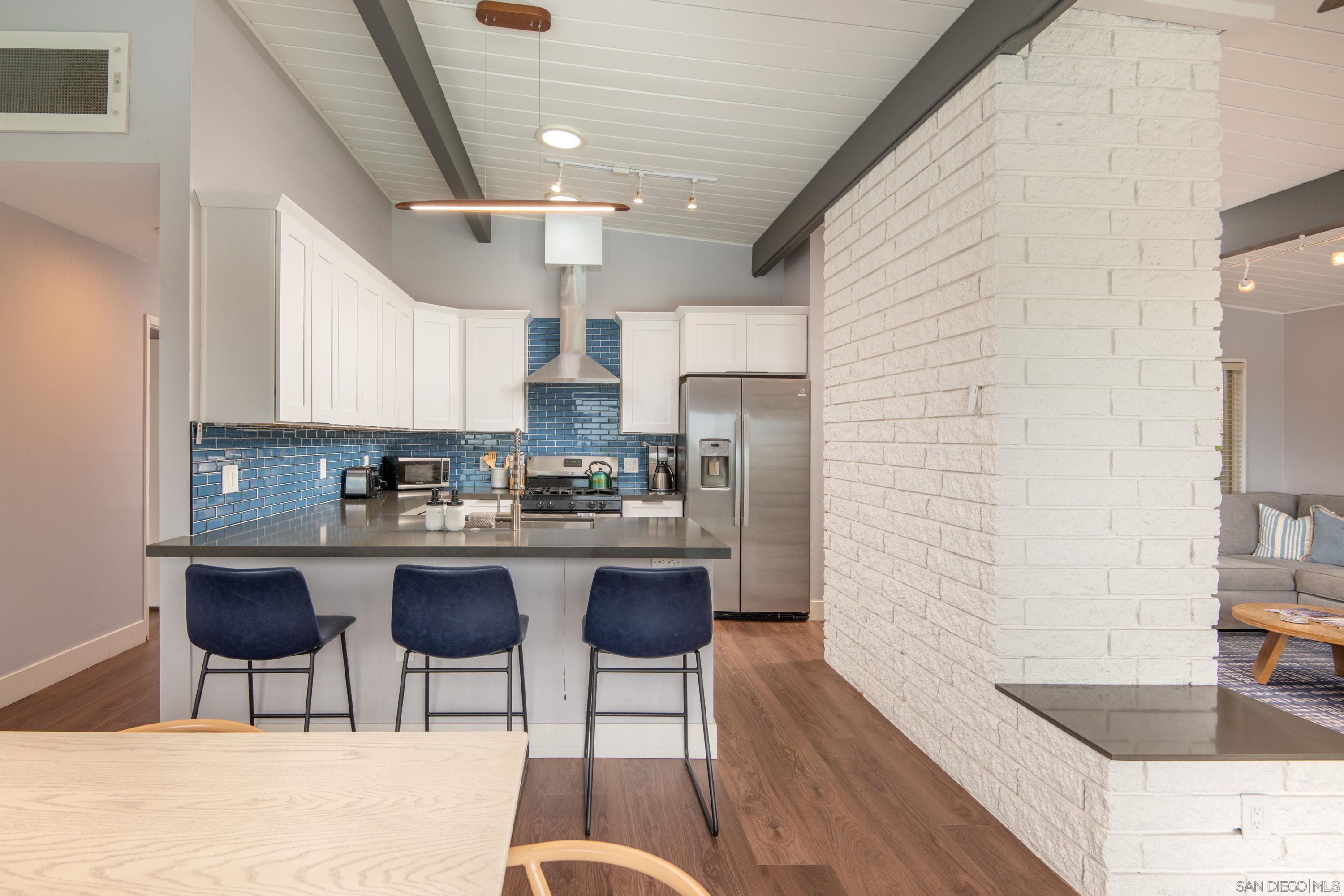 Detail Gallery Image 8 of 38 For 1147  Archer St, San Diego,  CA 92109 - 2 Beds | 2 Baths