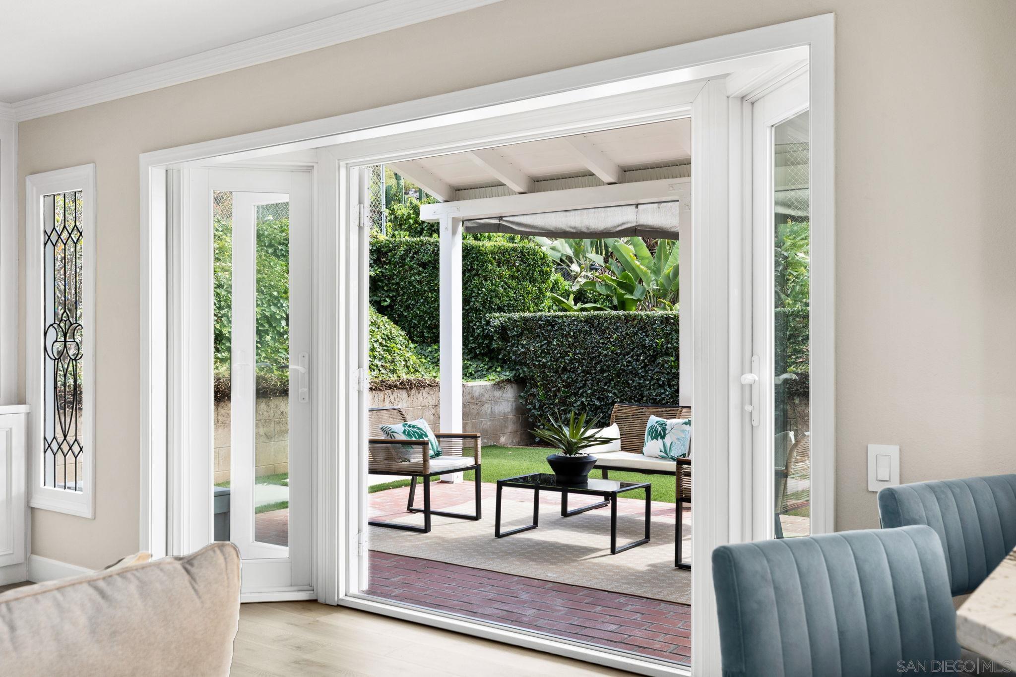 Detail Gallery Image 2 of 46 For 7953  Cinthia St, La Mesa,  CA 91941 - 4 Beds | 4 Baths