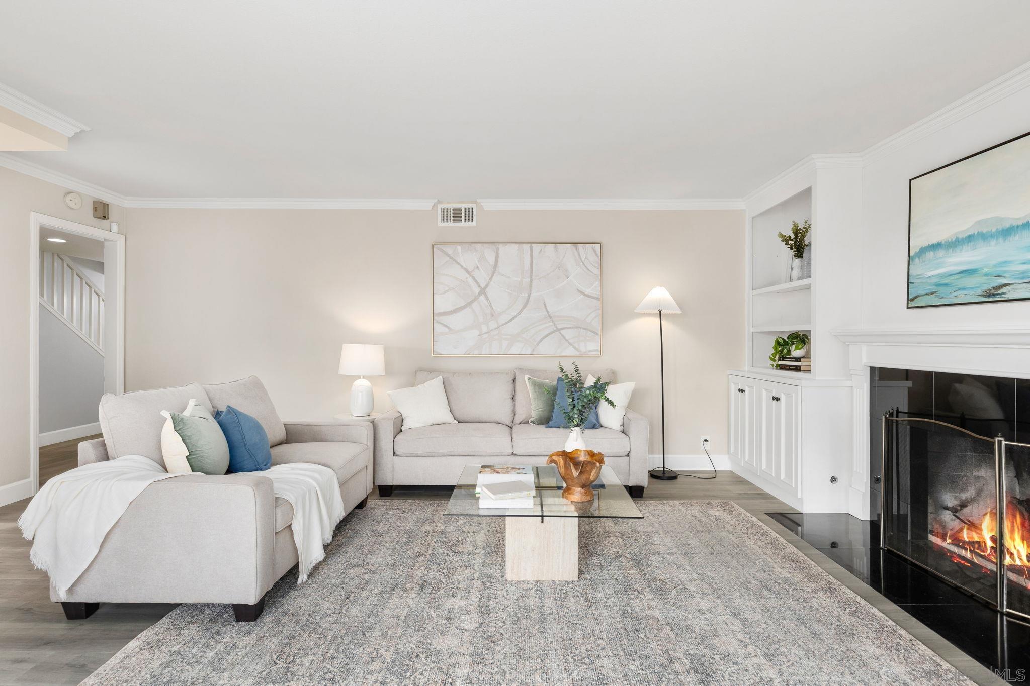 Detail Gallery Image 4 of 46 For 7953  Cinthia St, La Mesa,  CA 91941 - 4 Beds | 4 Baths