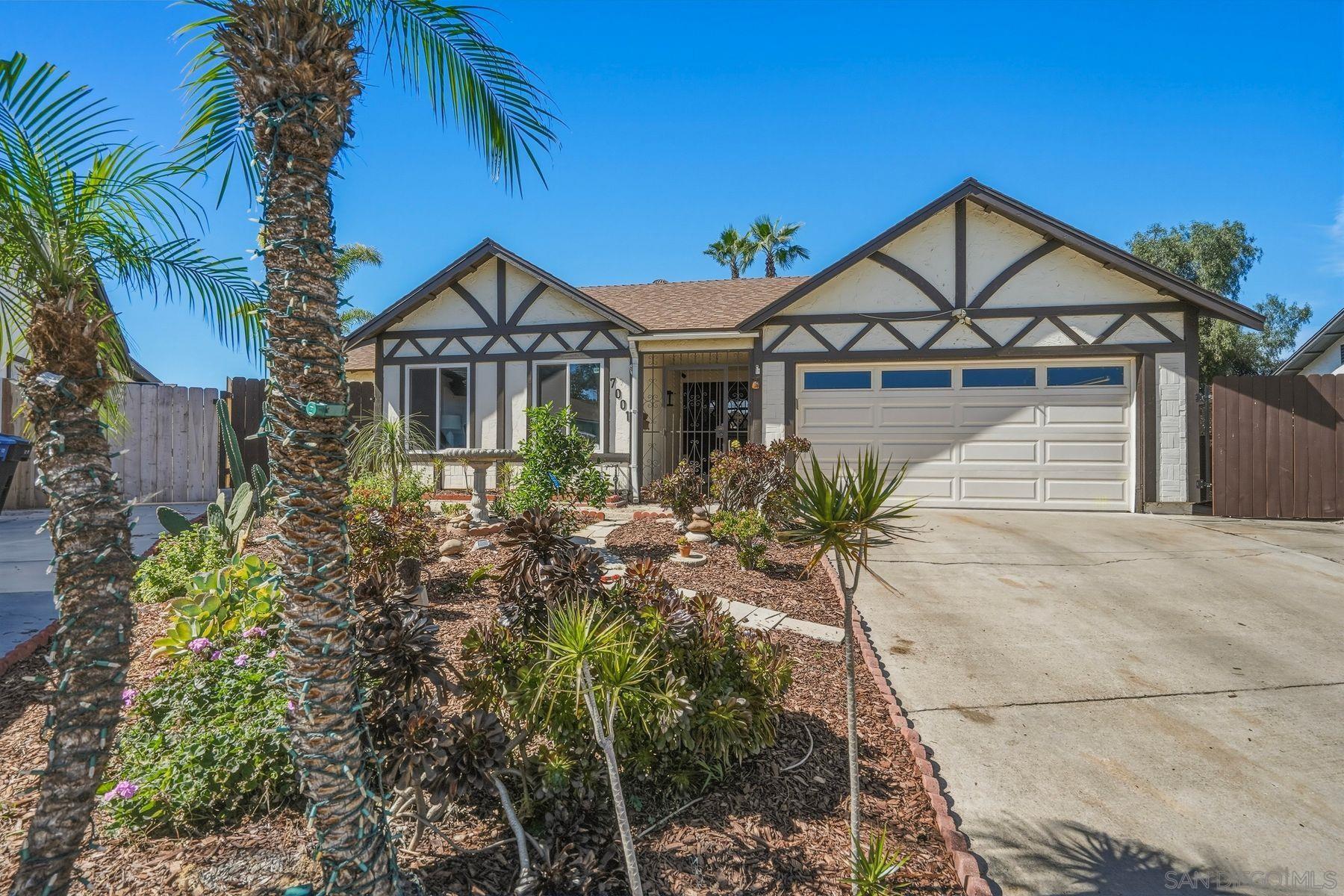 Detail Gallery Image 3 of 42 For 7001  Lemonwood Ln, Lemon Grove,  CA 91945 - 3 Beds | 3 Baths