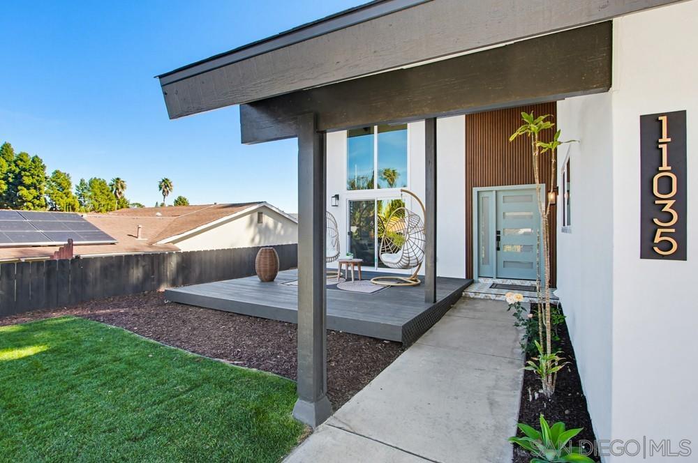 Detail Gallery Image 2 of 75 For 11035  Avenida Maria, San Diego,  CA 92129 - 4 Beds | 3/1 Baths