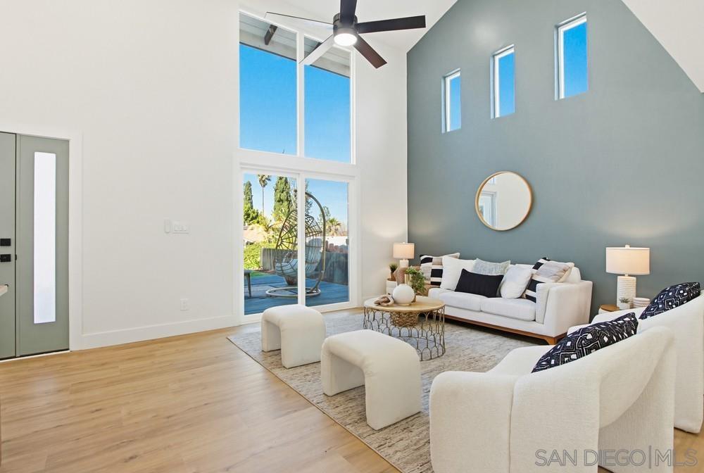 Detail Gallery Image 9 of 75 For 11035  Avenida Maria, San Diego,  CA 92129 - 4 Beds | 3/1 Baths