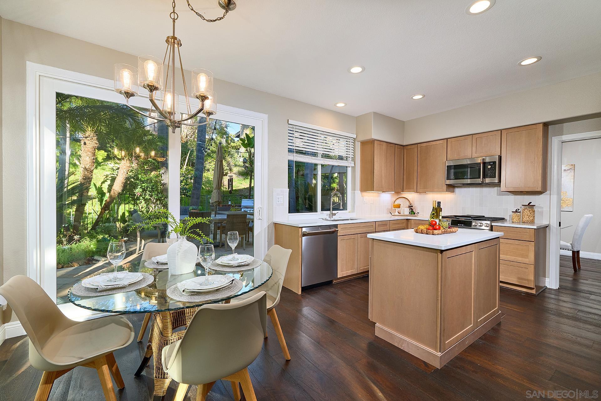 Detail Gallery Image 12 of 30 For 3650  Camino Marglesa, Escondido,  CA 92025 - 4 Beds | 2/1 Baths