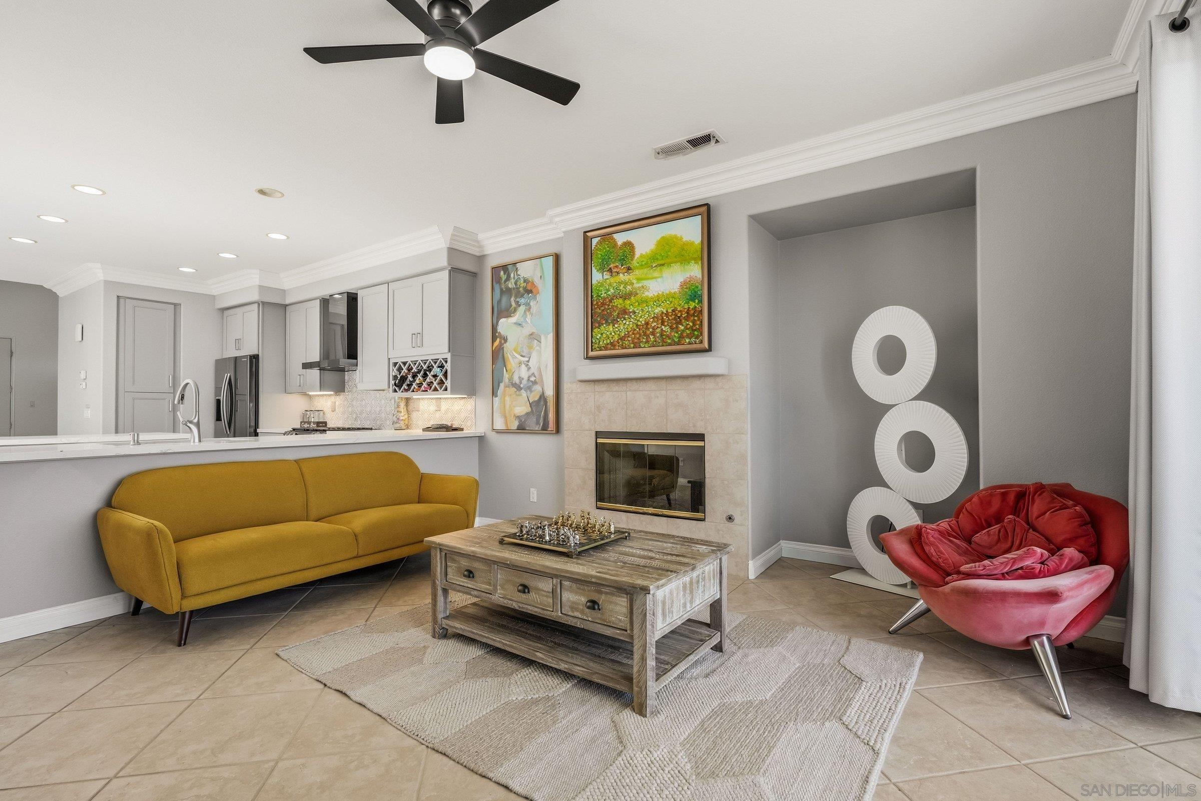 Detail Gallery Image 11 of 28 For 11393  Vista Elevada, San Diego,  CA 92131 - 3 Beds | 2/1 Baths