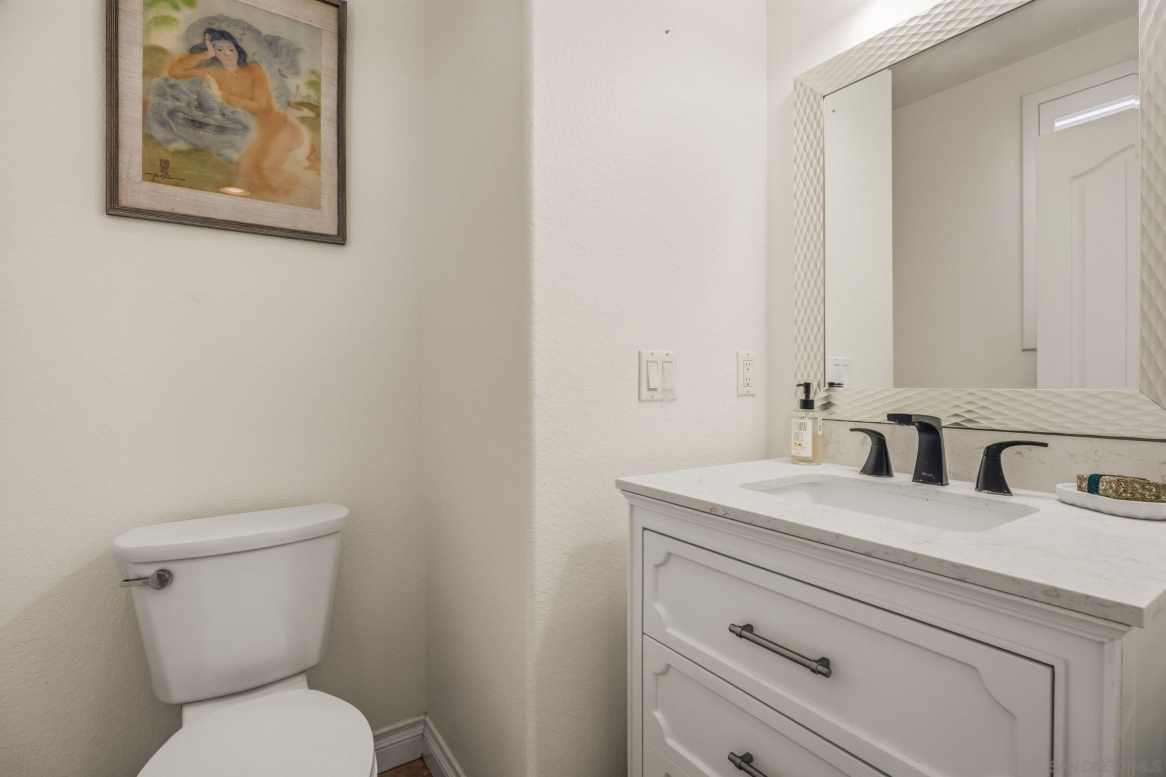 Detail Gallery Image 12 of 28 For 11393  Vista Elevada, San Diego,  CA 92131 - 3 Beds | 2/1 Baths