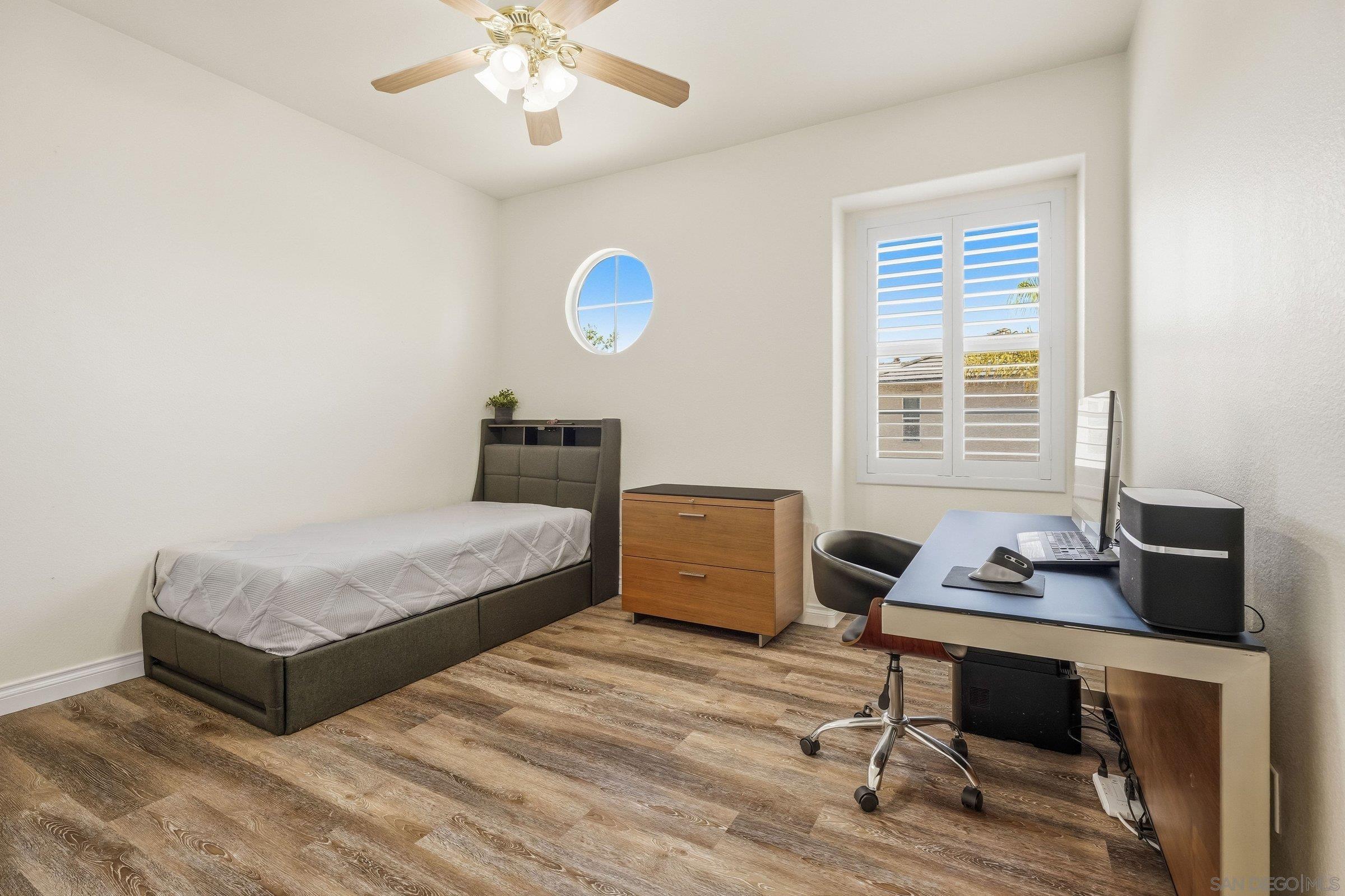 Detail Gallery Image 20 of 28 For 11393  Vista Elevada, San Diego,  CA 92131 - 3 Beds | 2/1 Baths