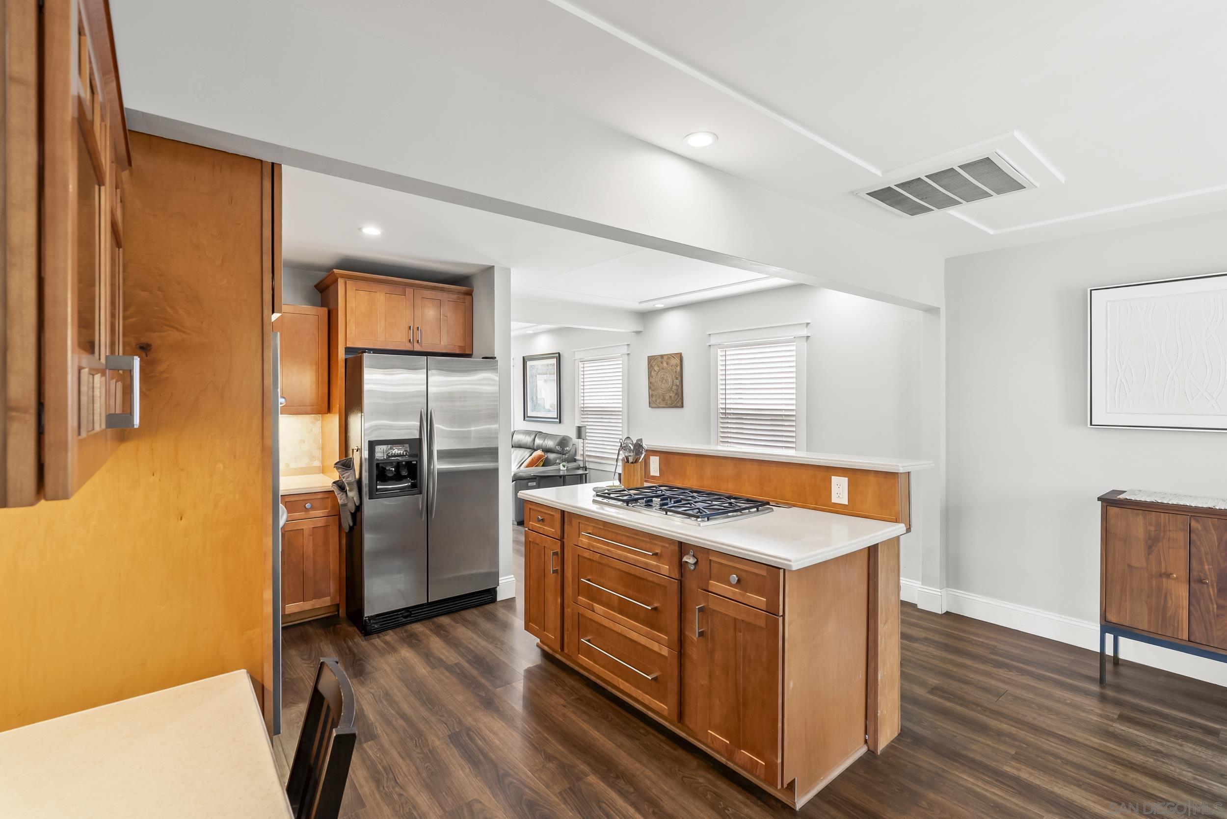 Detail Gallery Image 15 of 44 For 4502  Vista St, San Diego,  CA 92116 - 3 Beds | 2/1 Baths