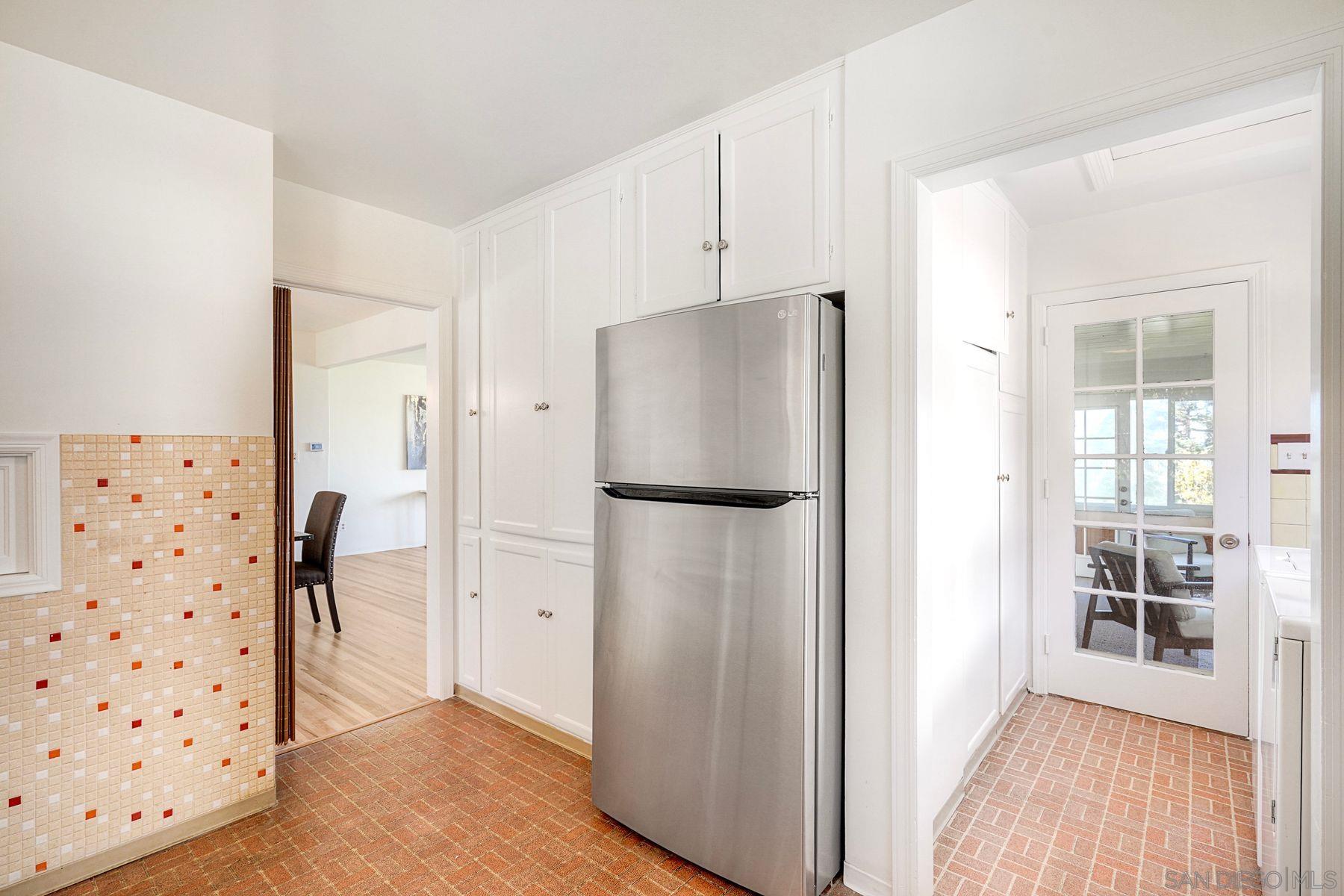 Detail Gallery Image 20 of 47 For 8518  Chevy Chase Dr, La Mesa,  CA 91941 - 4 Beds | 3 Baths