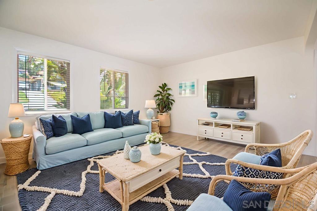 Detail Gallery Image 8 of 56 For 2821  Macdonald, Oceanside,  CA 92054 - 3 Beds | 2 Baths