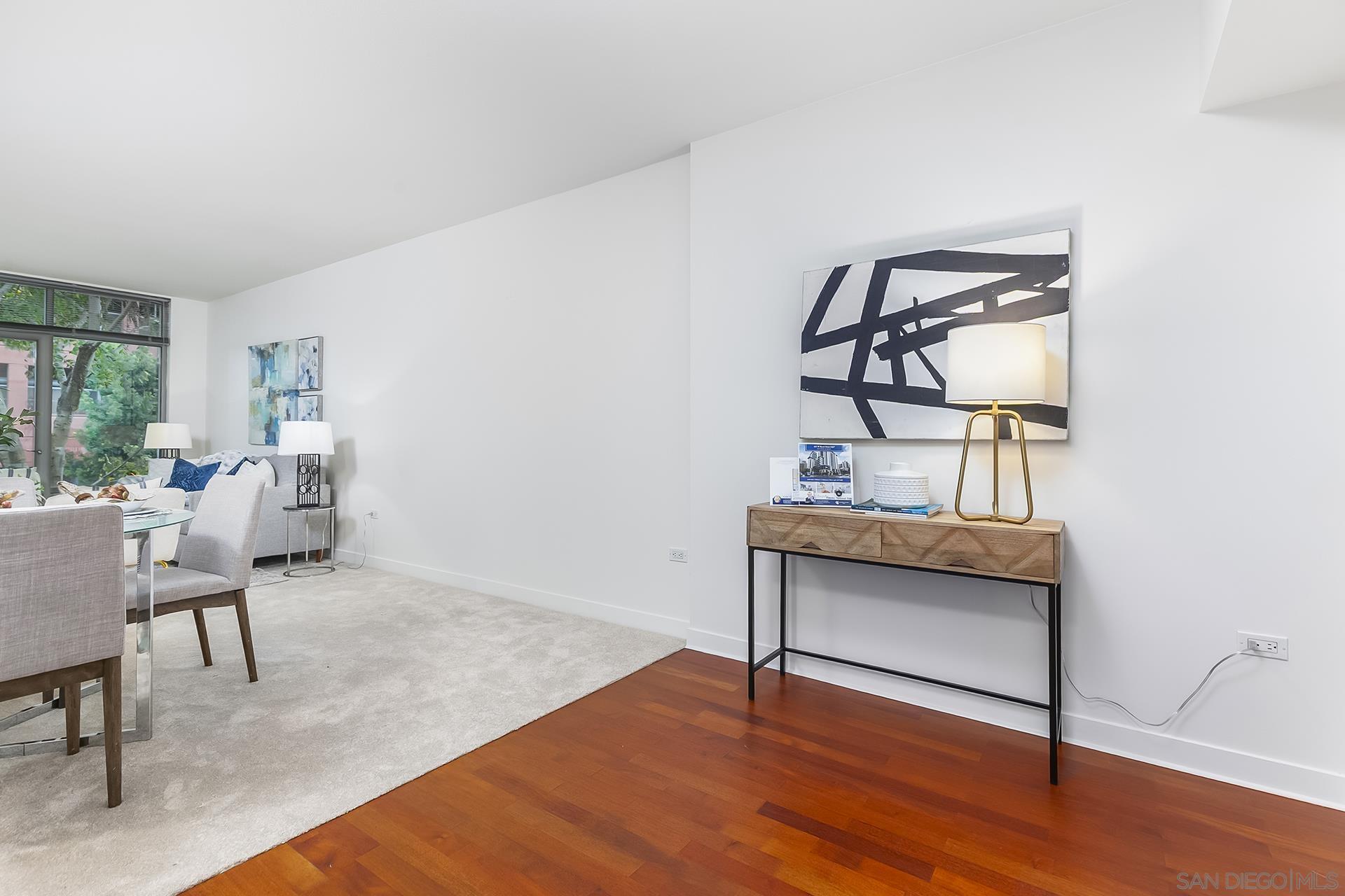 Detail Gallery Image 11 of 72 For 425 W Beech St  #327,  San Diego,  CA 92101 - 1 Beds | 1 Baths