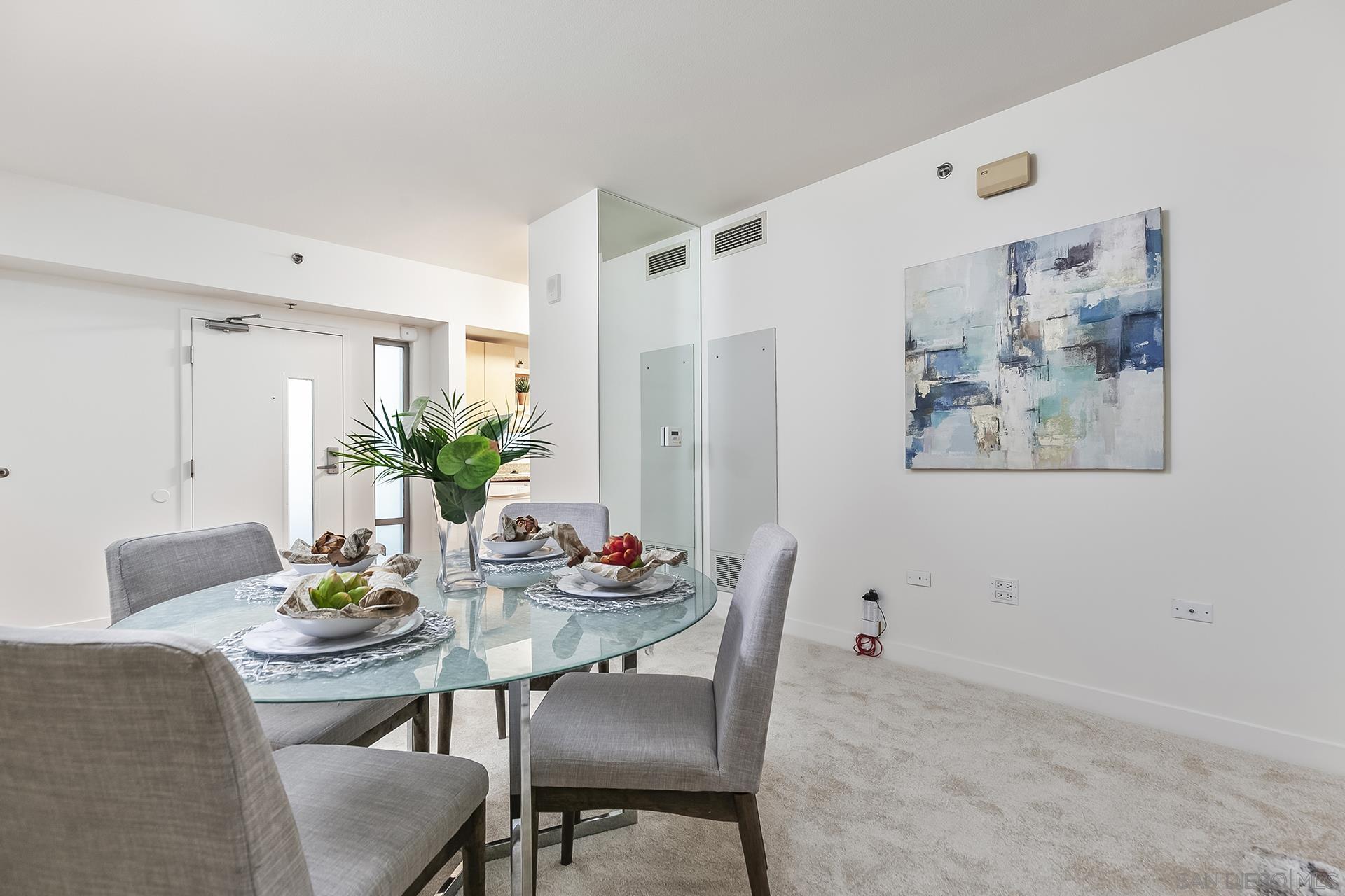 Detail Gallery Image 15 of 72 For 425 W Beech St  #327,  San Diego,  CA 92101 - 1 Beds | 1 Baths