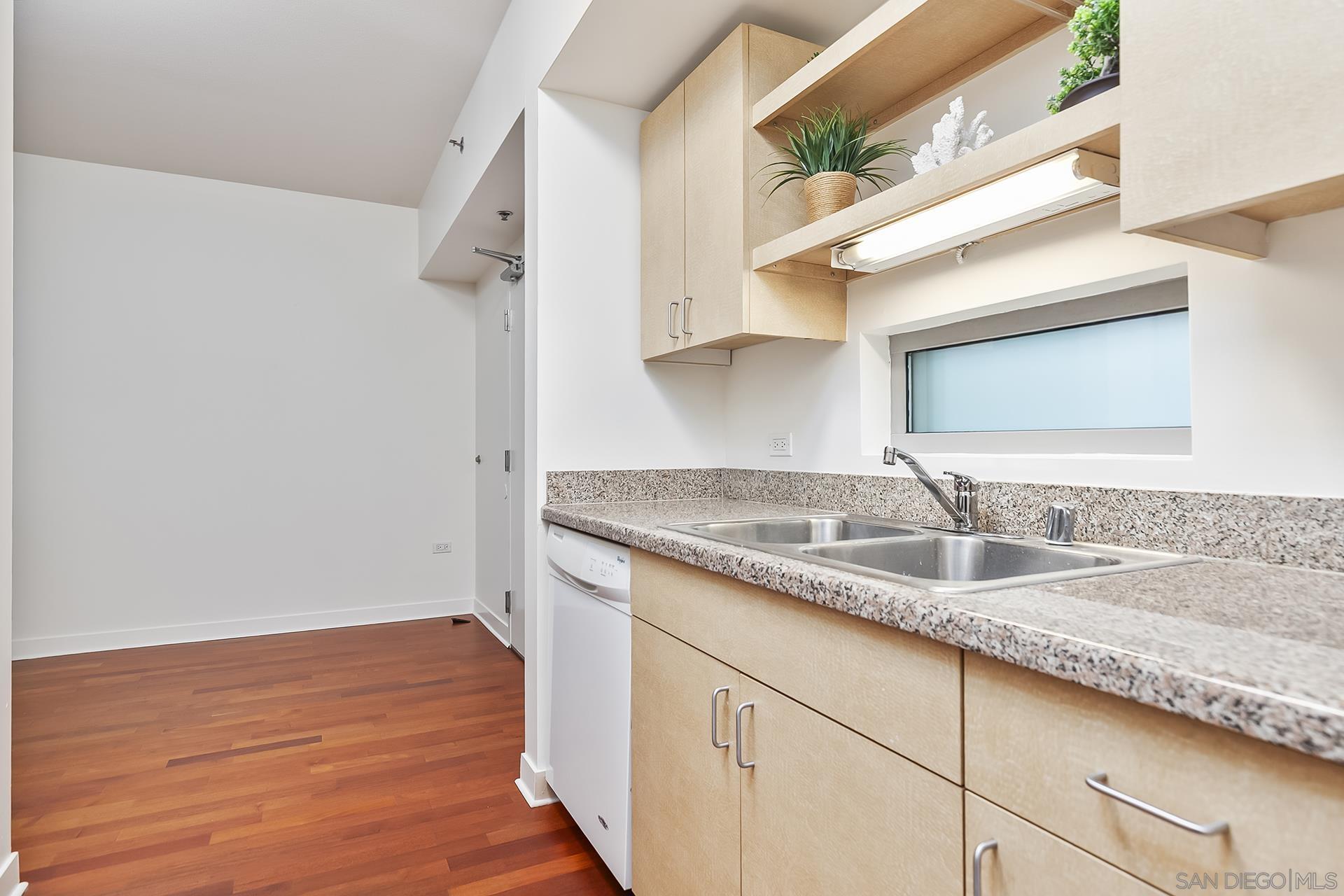 Detail Gallery Image 30 of 72 For 425 W Beech St  #327,  San Diego,  CA 92101 - 1 Beds | 1 Baths