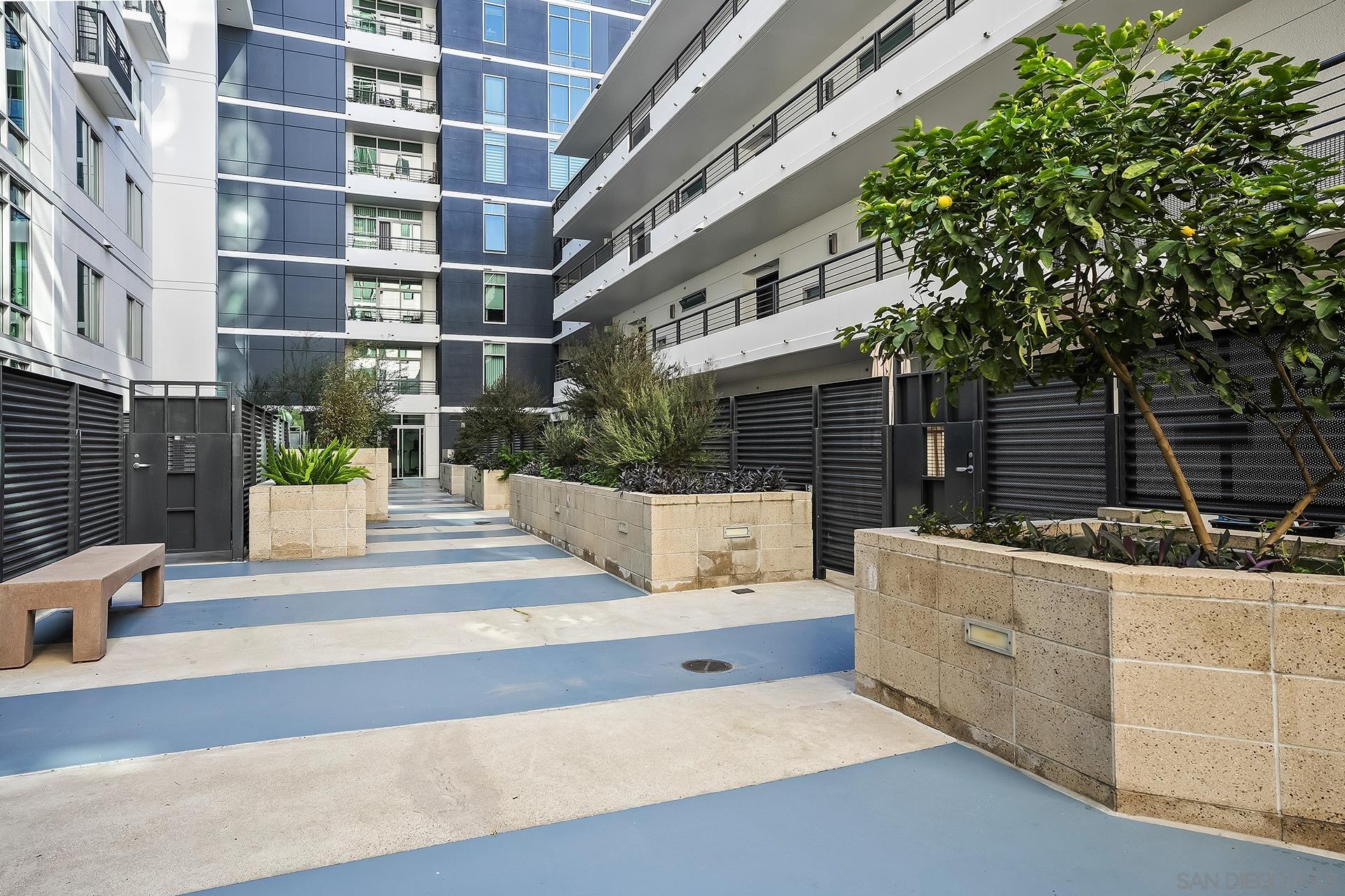 Detail Gallery Image 66 of 72 For 425 W Beech St  #327,  San Diego,  CA 92101 - 1 Beds | 1 Baths