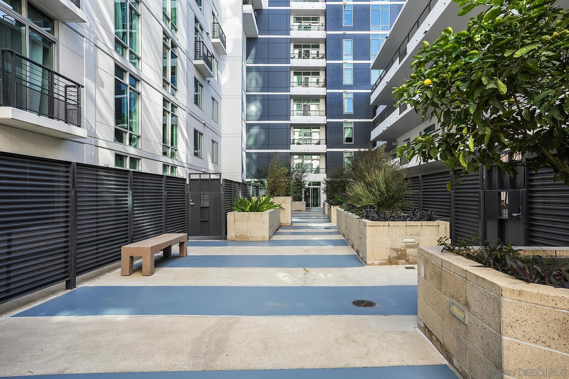 Detail Gallery Image 67 of 72 For 425 W Beech St  #327,  San Diego,  CA 92101 - 1 Beds | 1 Baths